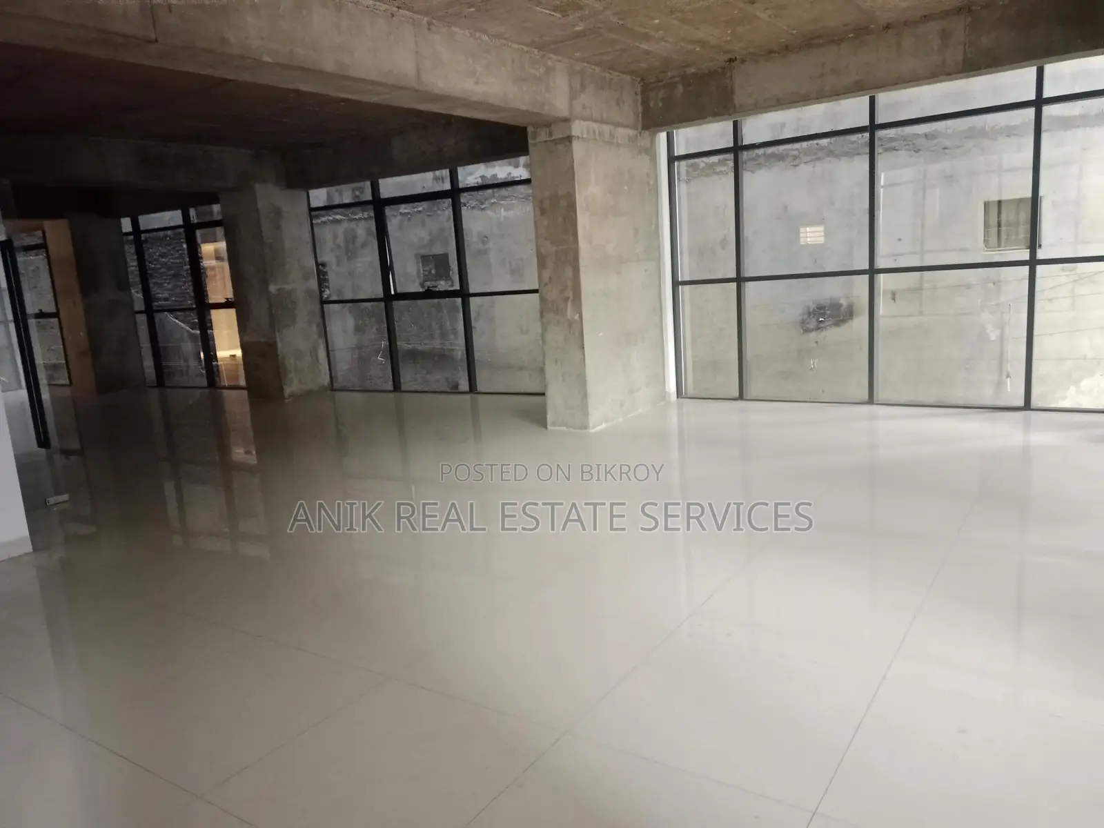 Commercial 7500 Sft Office Space Rent At Gulshan 2 in Gulshan