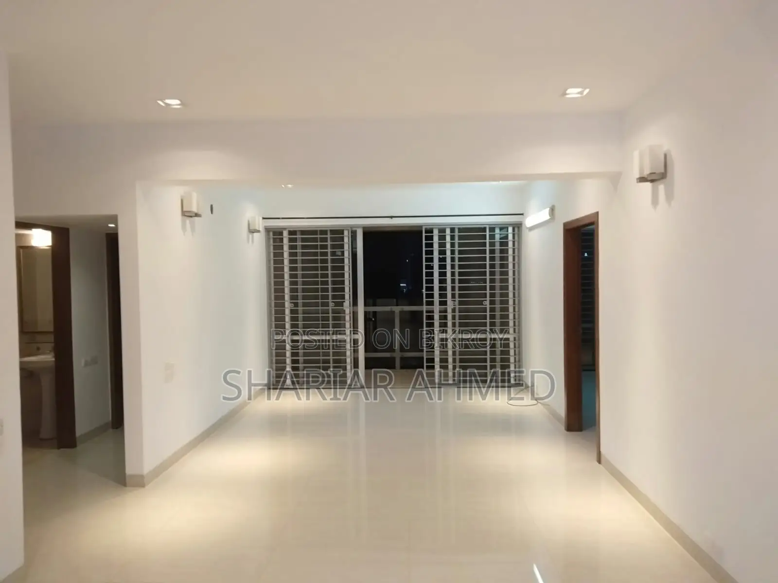 Excellent 3Bed-2600 SqFt Flat For Rent In GULSHAN in Gulshan