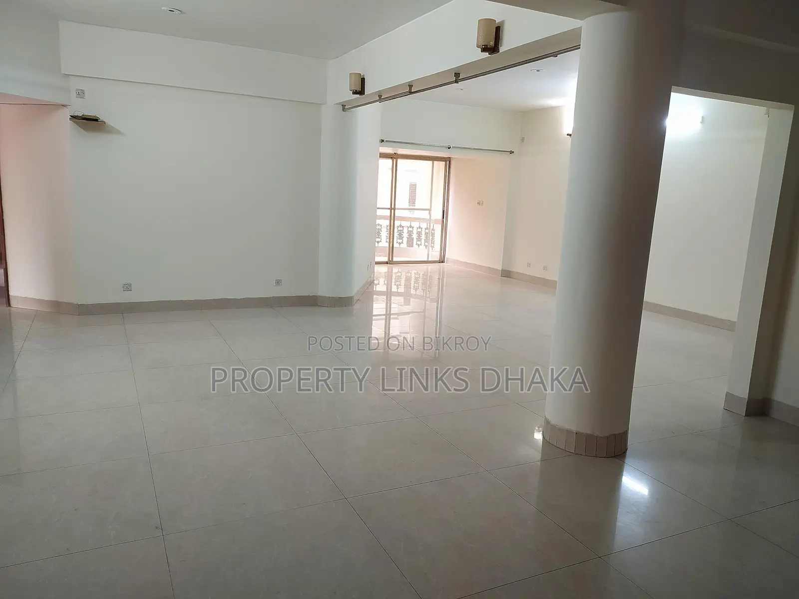 Unfurnished flat for Rent in Gulshan in Gulshan