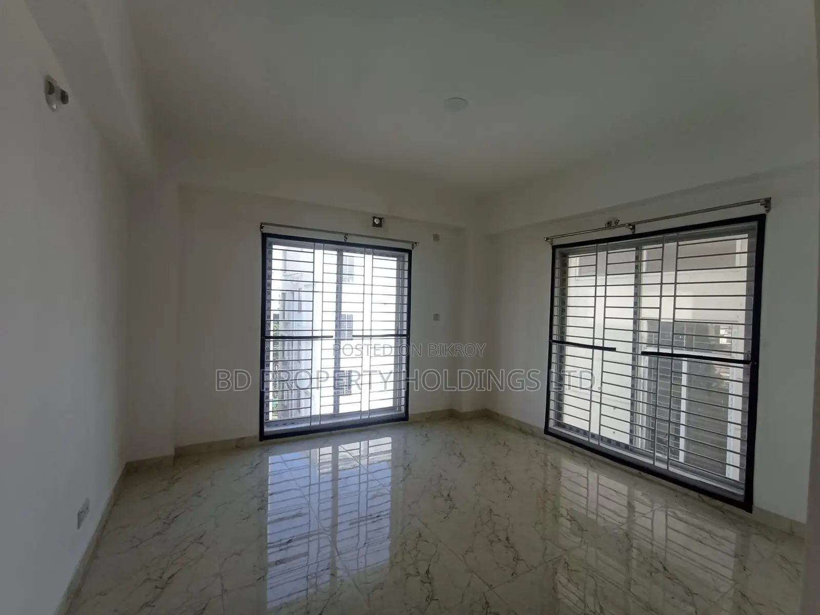 1600 SFT Luxurious Brand New Ready Flat for Rent in Bashundhara in Basundhara