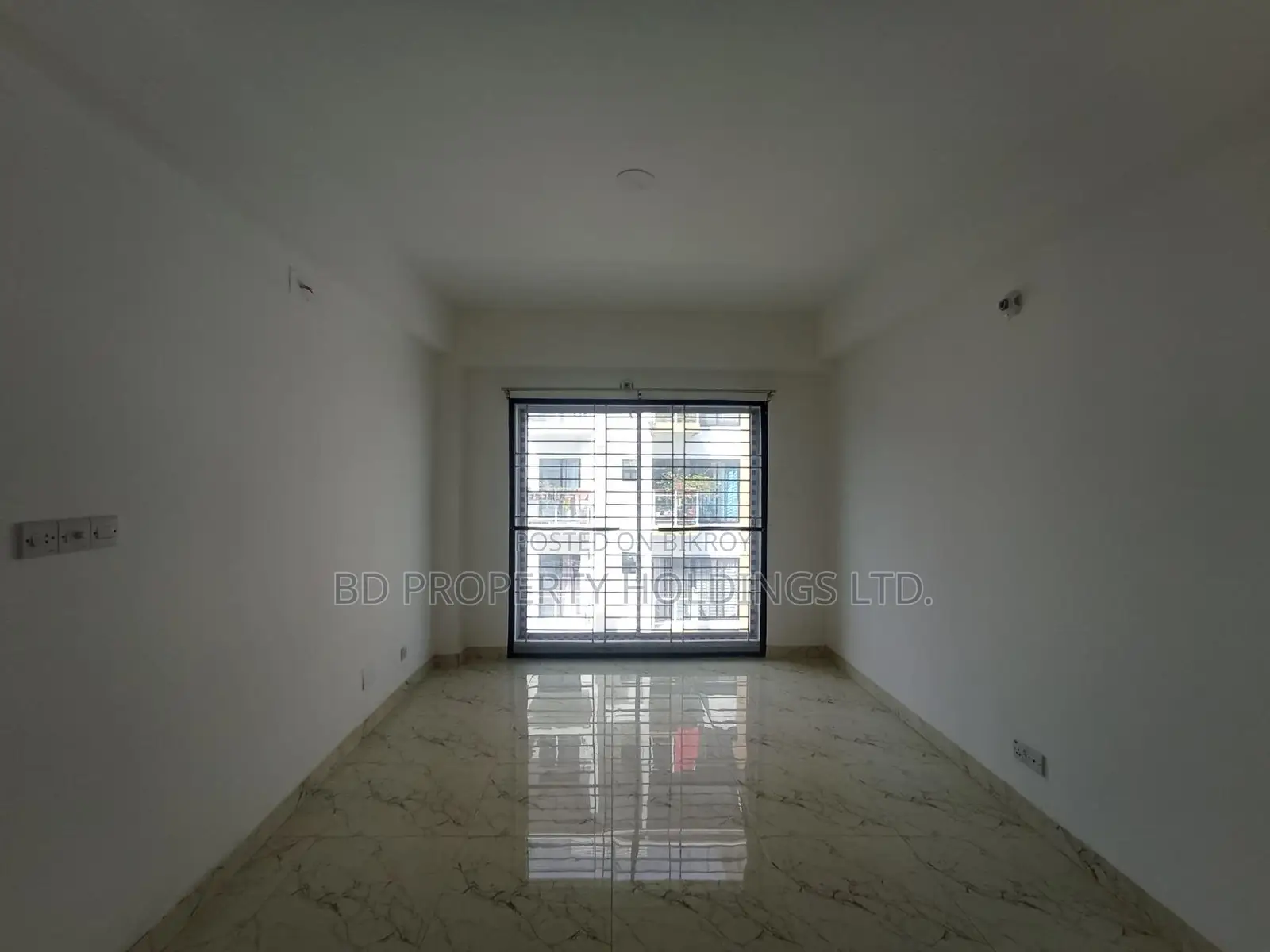 1600 SFT Luxurious Brand New Ready Flat for Rent in Bashundhara in Basundhara