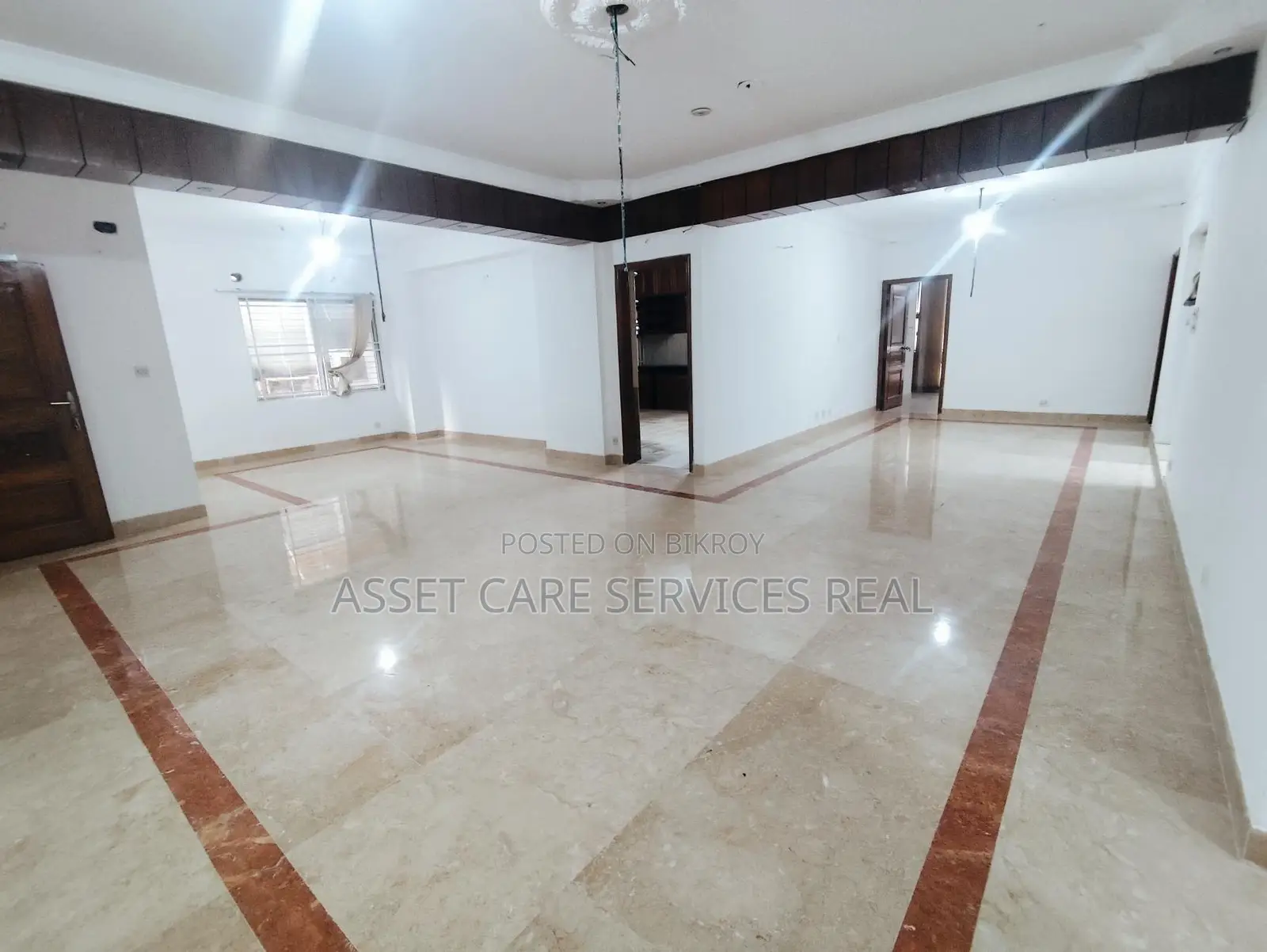 4000-Sqft Prime Location Office Space Rent In Gulshan-2 Nearby Circle in Gulshan