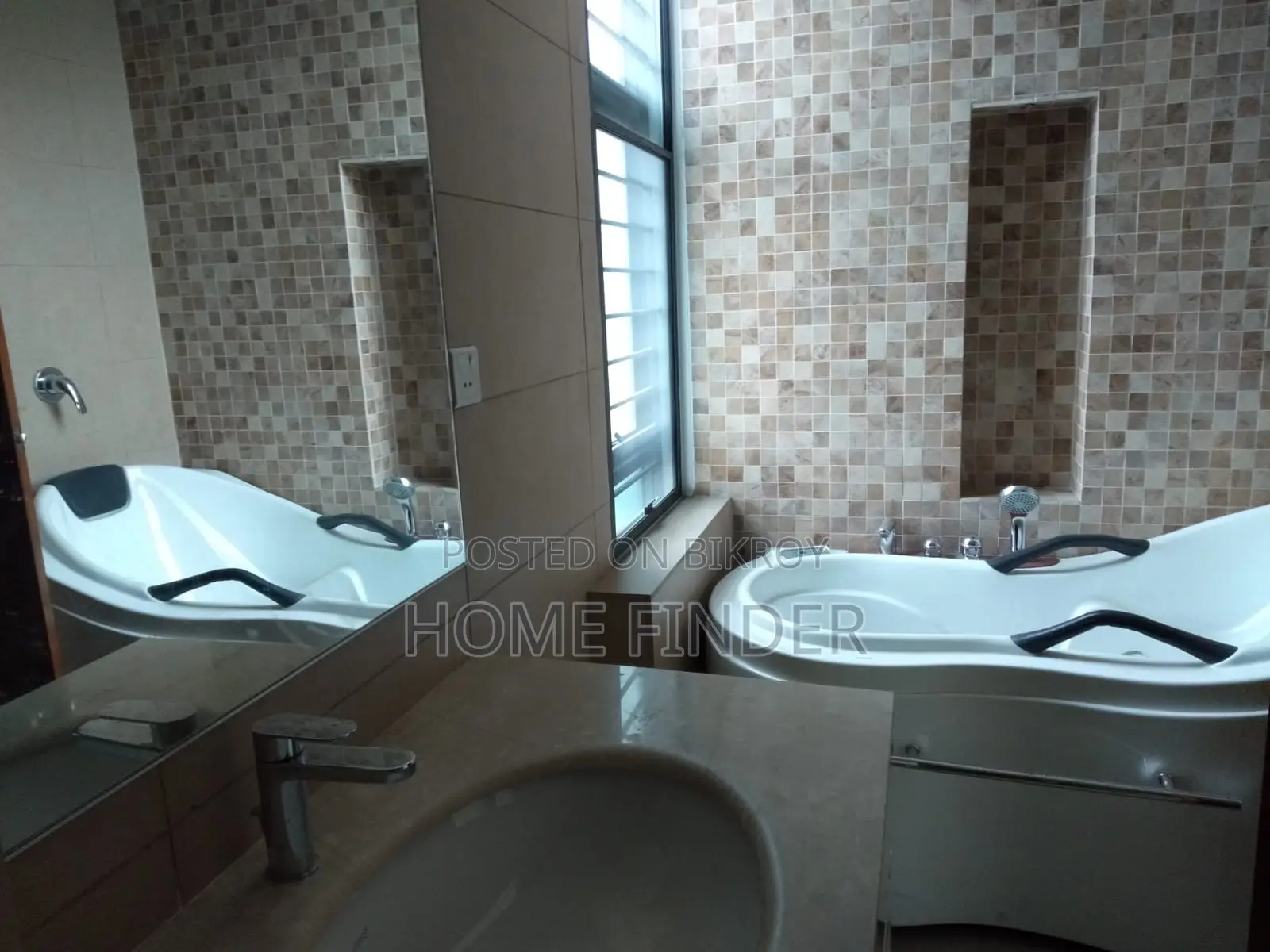 Semi-Furnished Flat with Swimming Pool and Gym Facilities for Rent in Gulshan 2 in Gulshan