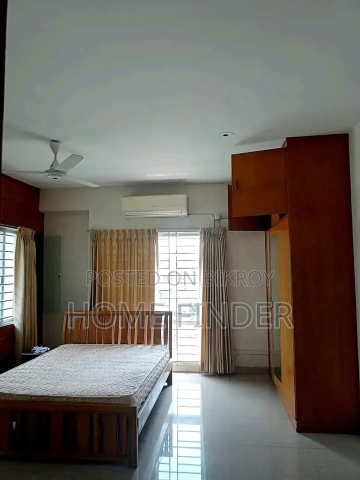 Exclusive furnished 2630 SqFt(3Bed-1Parking) Apt: For Rent In GULSHAN in Gulshan