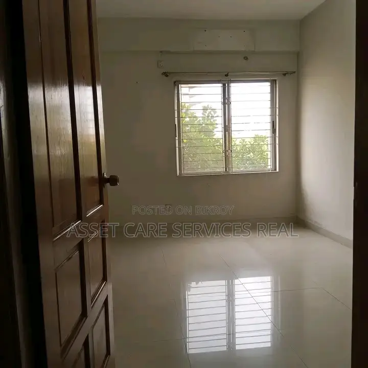 3-Bed Un-Furnished Apartment For Rent In Banani North in Banani