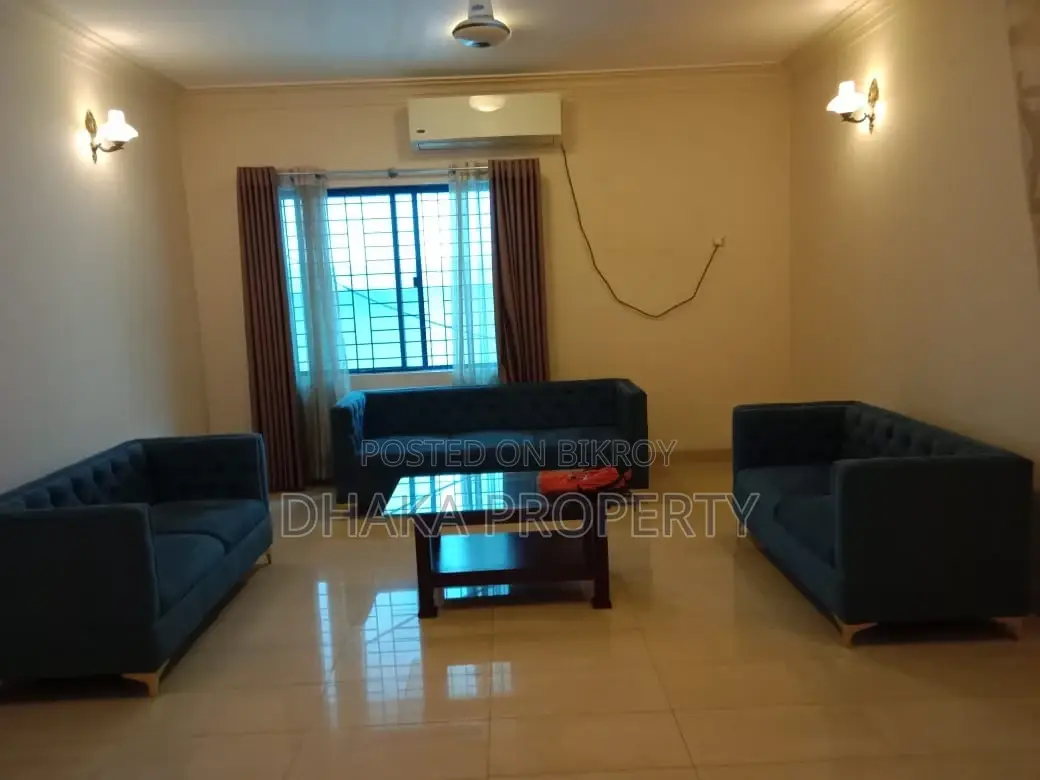2700sqFt.Wonderful 3Bedroom Full Furnish Apartment Rent at Gulshan in Gulshan