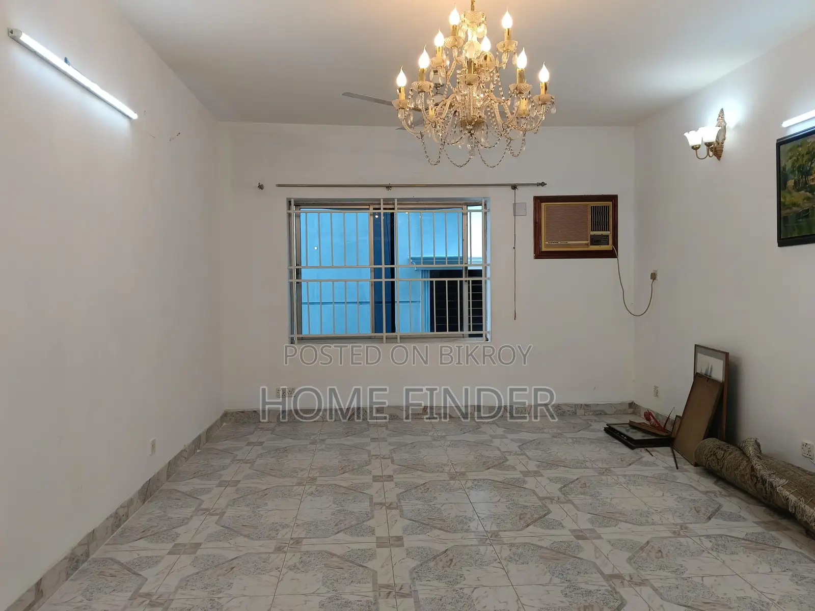 2400 Sqft Un-Furnished Apartment For Rent In Gulshan 1 in Gulshan
