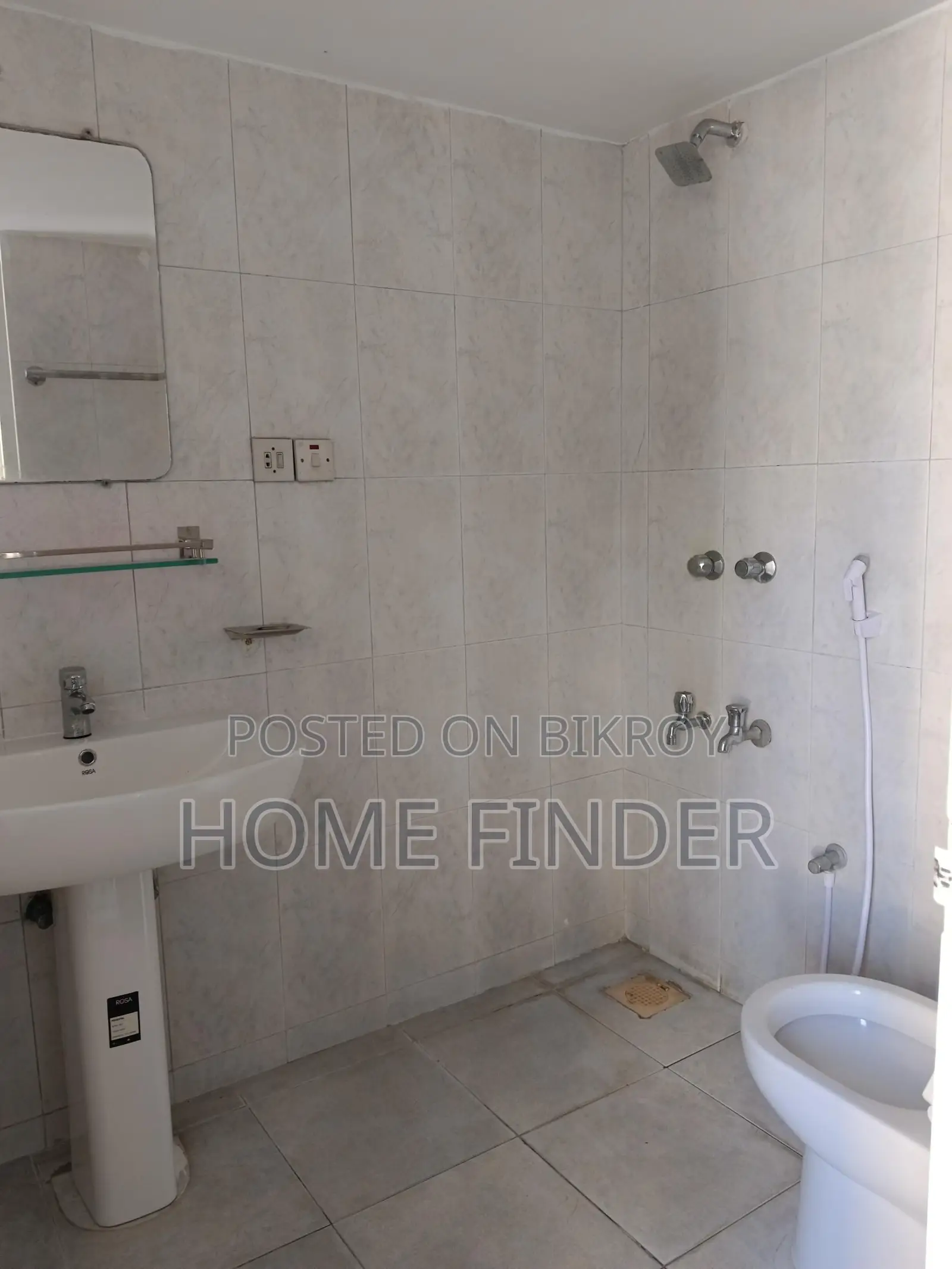 2400 Sqft Un-Furnished Apartment For Rent In Gulshan 1 in Gulshan