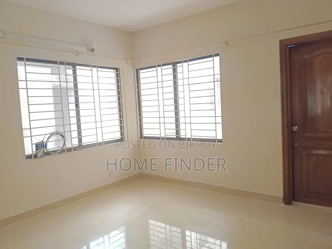 Good Quality 2400 Sqft Un-Furnished Apartment For Rent In Gulshan in Gulshan