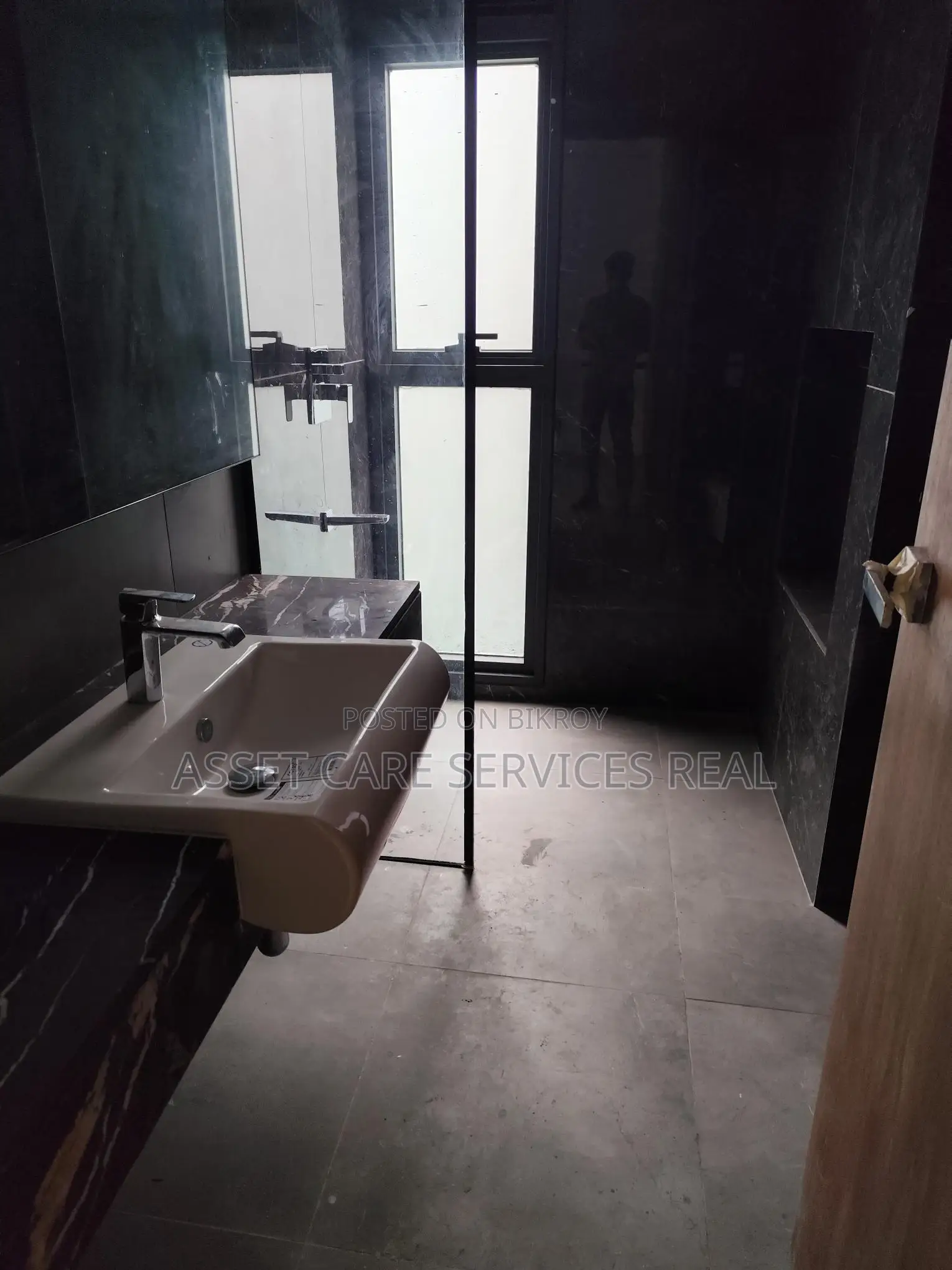 Brand New 🏋️‍♂️Gym🏊‍♂️Pool Facilities Luxury Apartment Rent In Banani in Banani