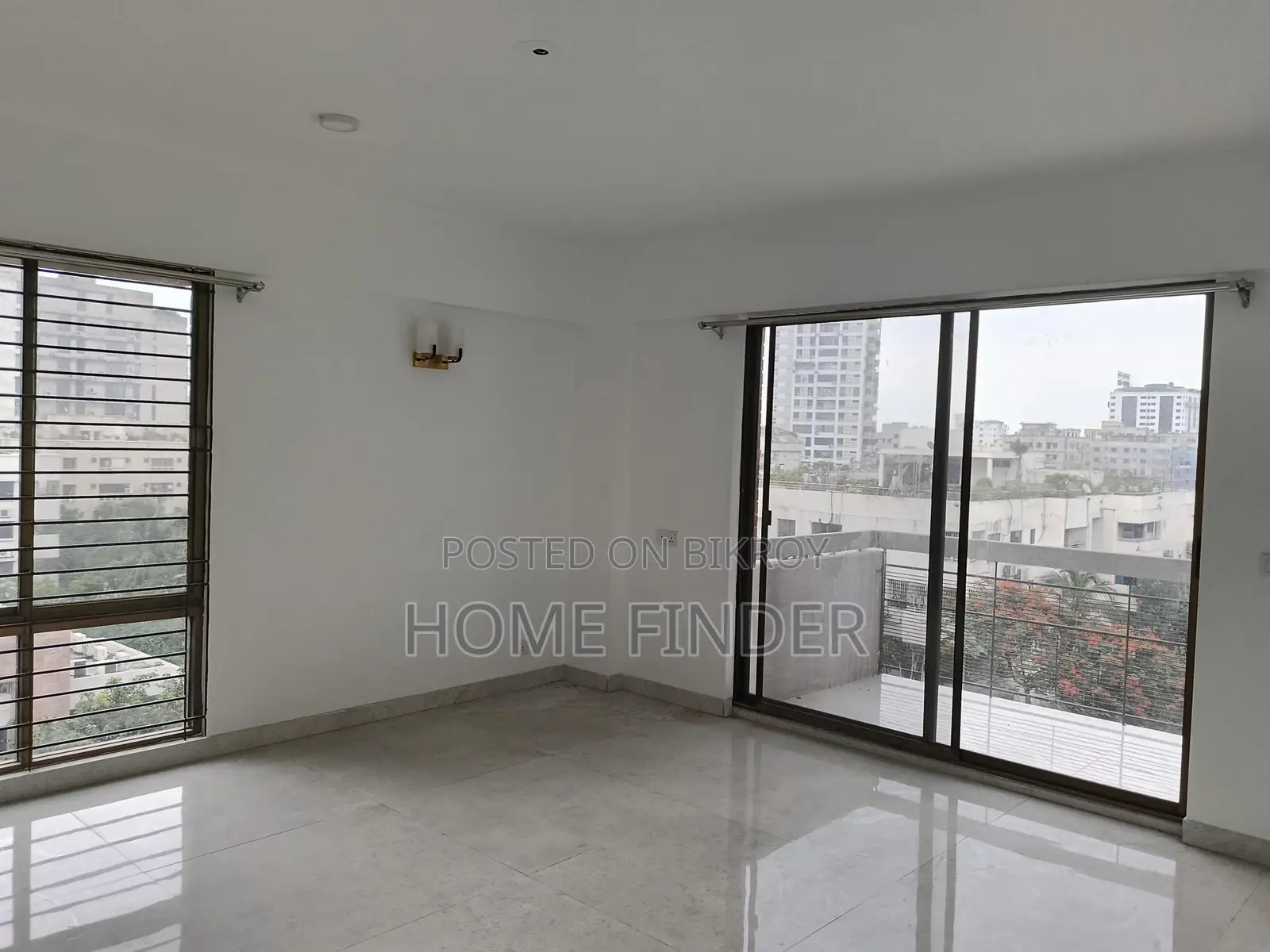 A Nice And Comfortable Apartment Of 3500 Sq Ft Is Up For Rent In Gulshan in Gulshan