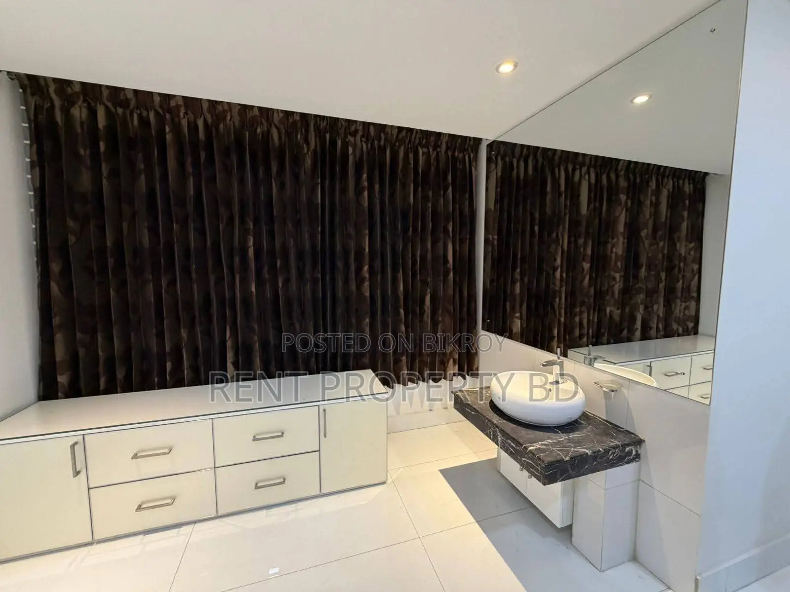 5000 sft Full Furnished Flat for Rent In Baridhara diplomatic zone in Baridhara