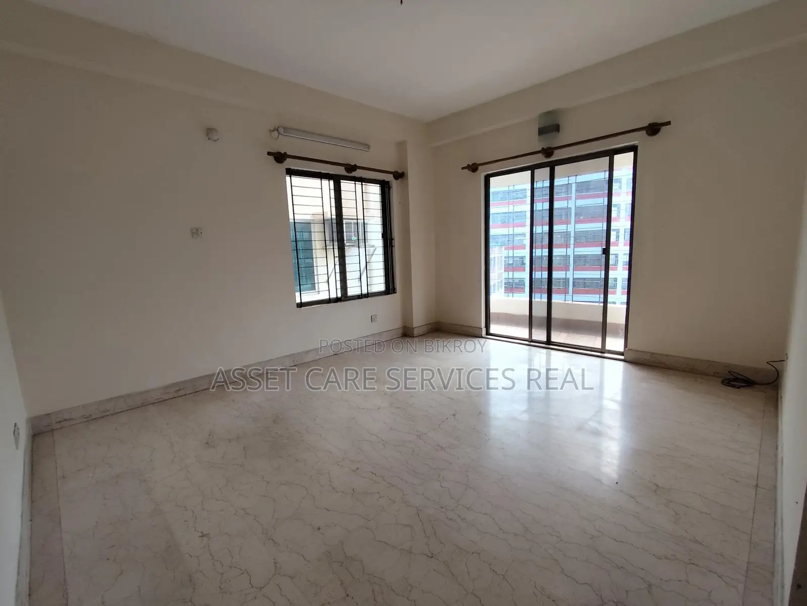 4000-Sqft 4Bed Lake View Big Apartment Rent In Gulshan-2 in Gulshan