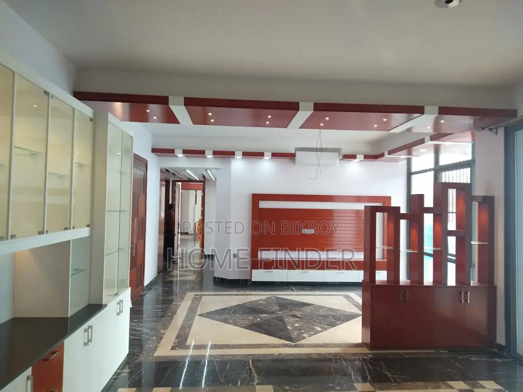 Beautiful 3800 Sqft Flat Available for Rent in Gulshan in Gulshan