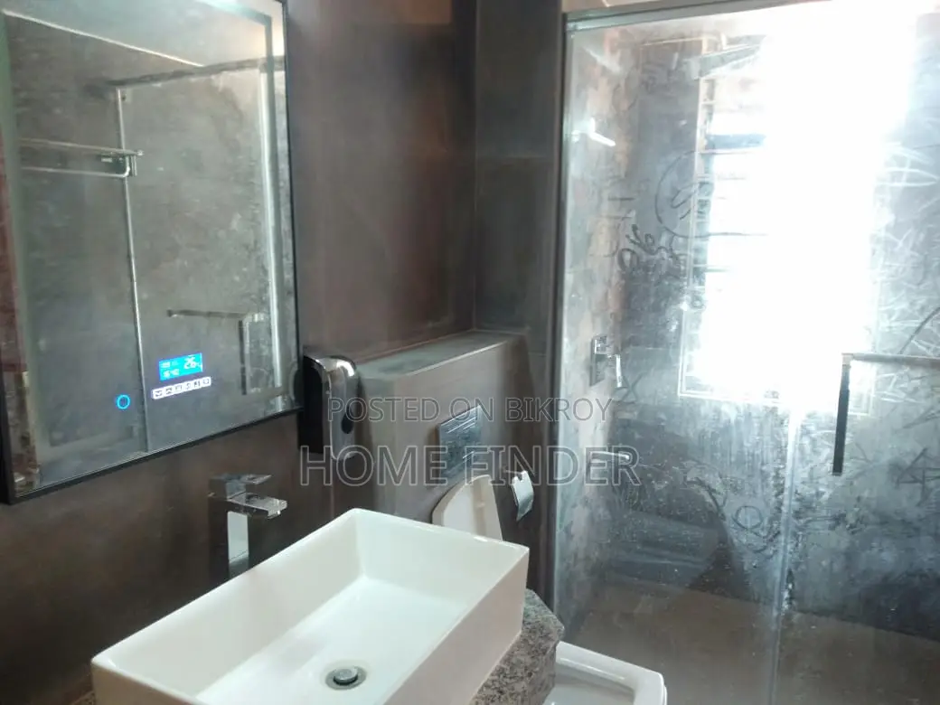 Beautiful 3800 Sqft Flat Available for Rent in Gulshan in Gulshan