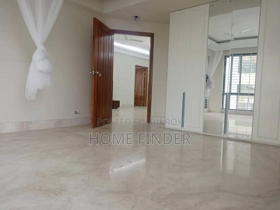 Semi Furnished (3910 SqFt-4Bed) Apt: Rent In GULSHAN (2) in Gulshan