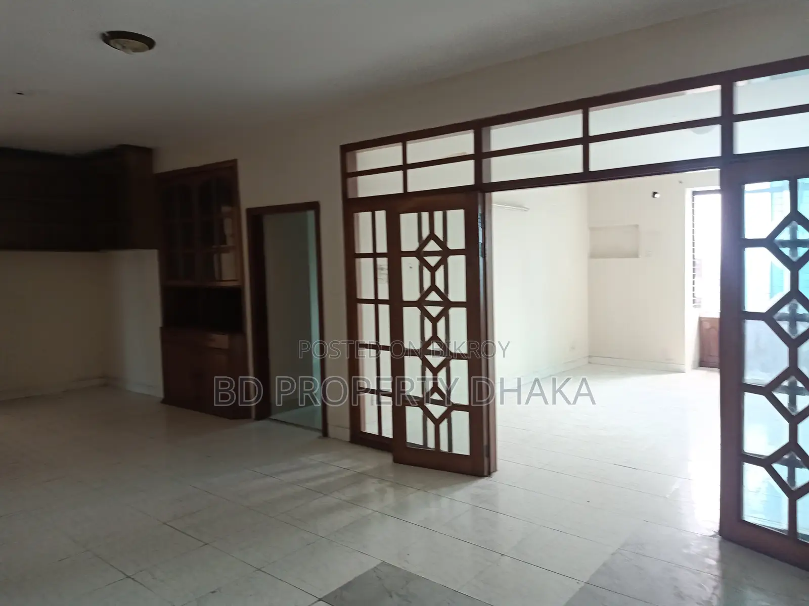 2400sft residential office space for rent in Banani