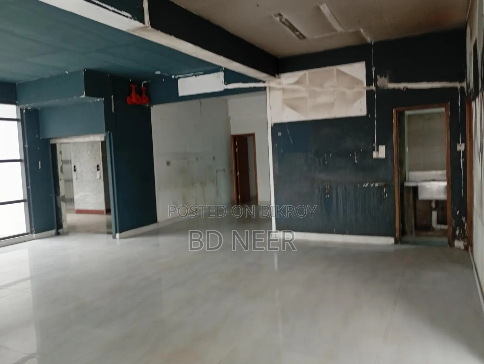 100% Commercial 2500 Sqft Open Space For Rent in Gulshan-1 in Gulshan