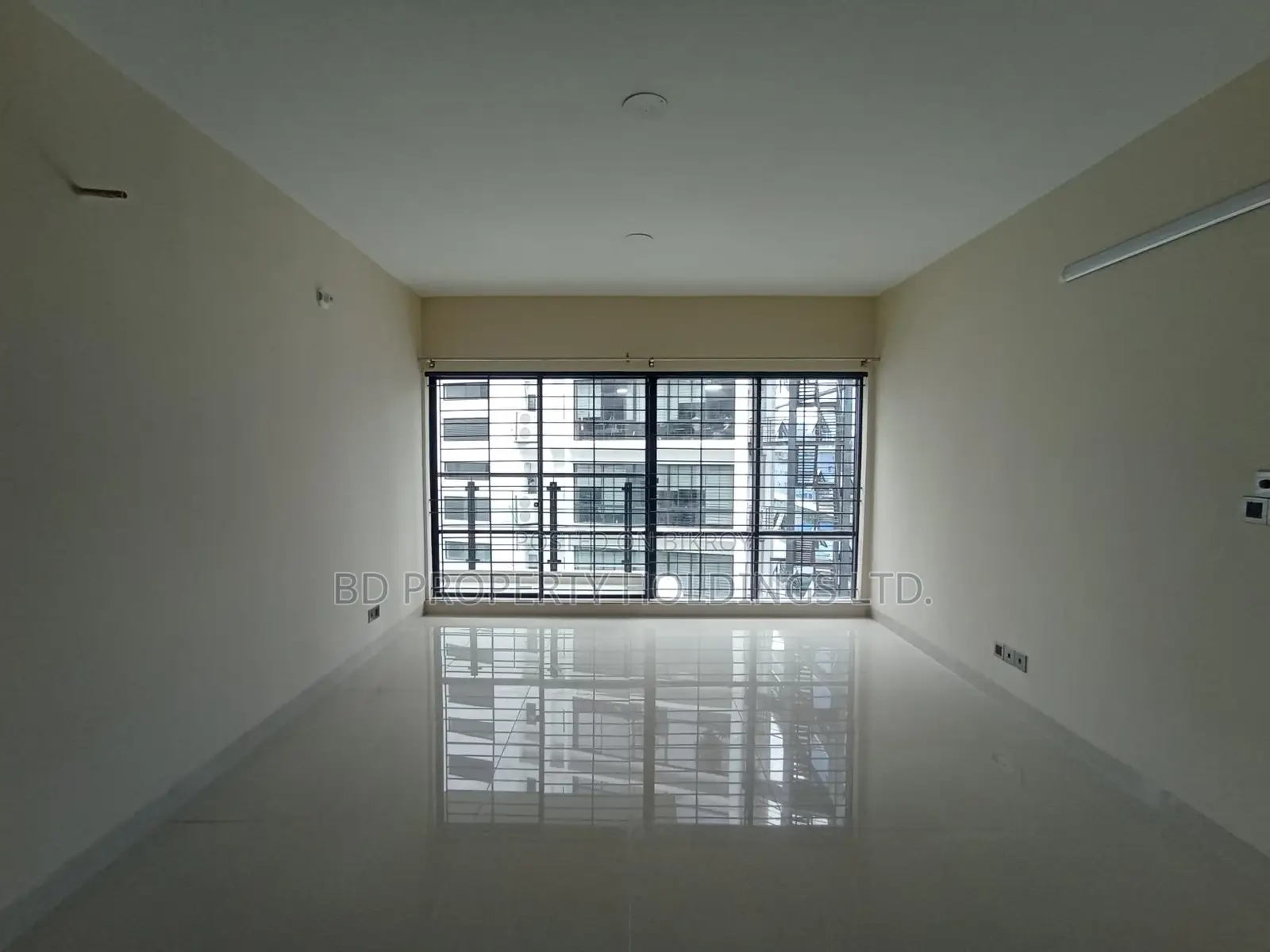 2500 SFT Luxurious Brand New Ready Flat for Rent in Uttara in Basundhara