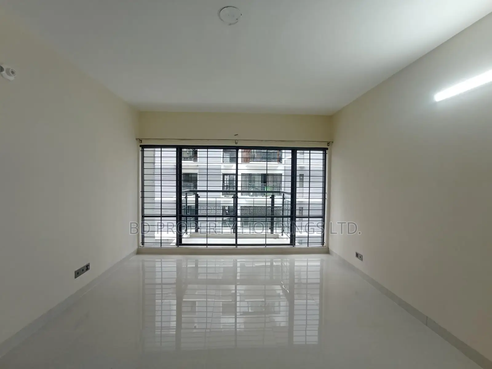 2500 SFT Luxurious Brand New Ready Flat for Rent in Uttara in Basundhara