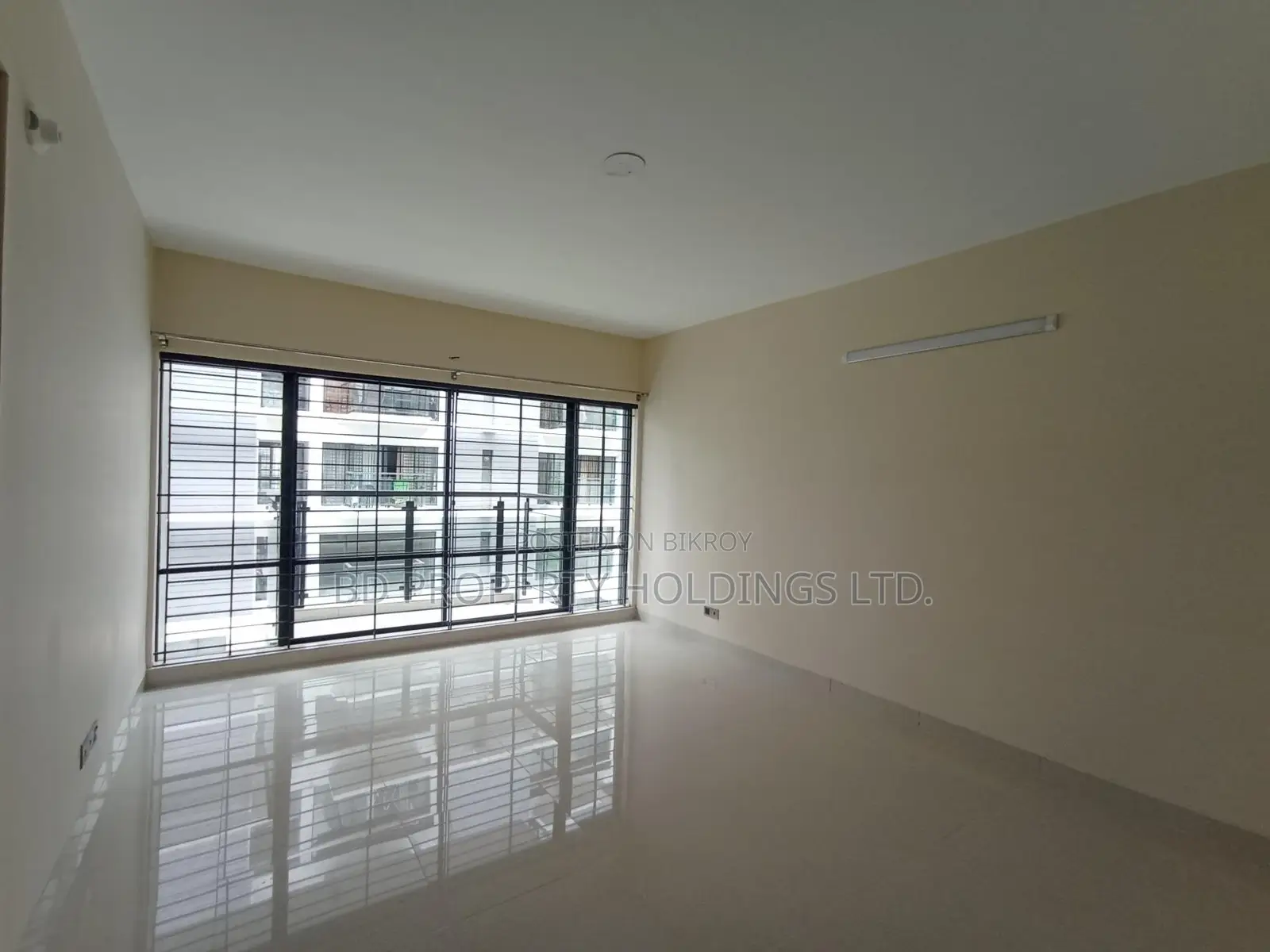 2500 SFT Luxurious Brand New Ready Flat for Rent in Uttara in Basundhara