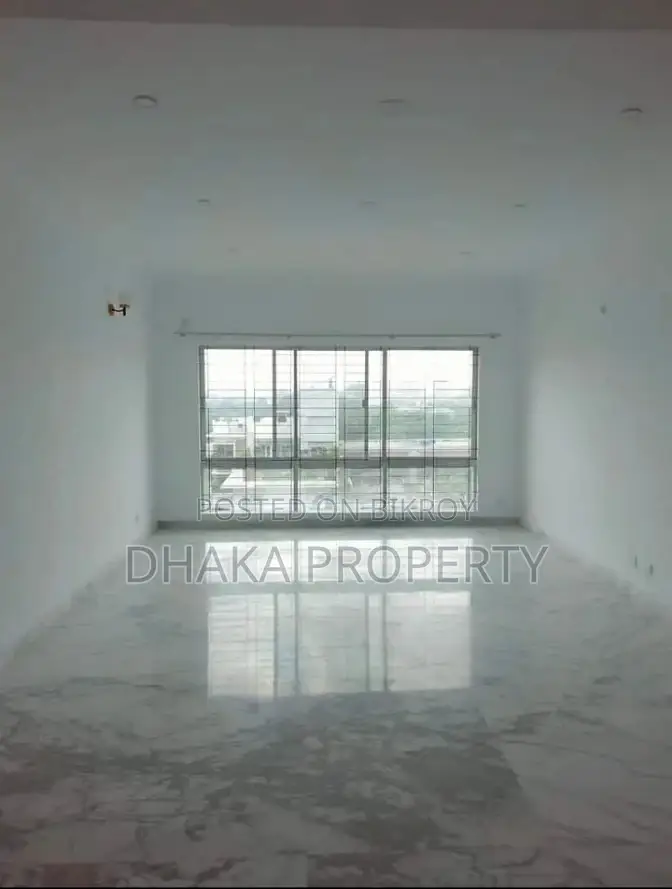 (Gym-Swimming pool) 2600-Sqft Luxurious Flat Rent at Banani in Banani