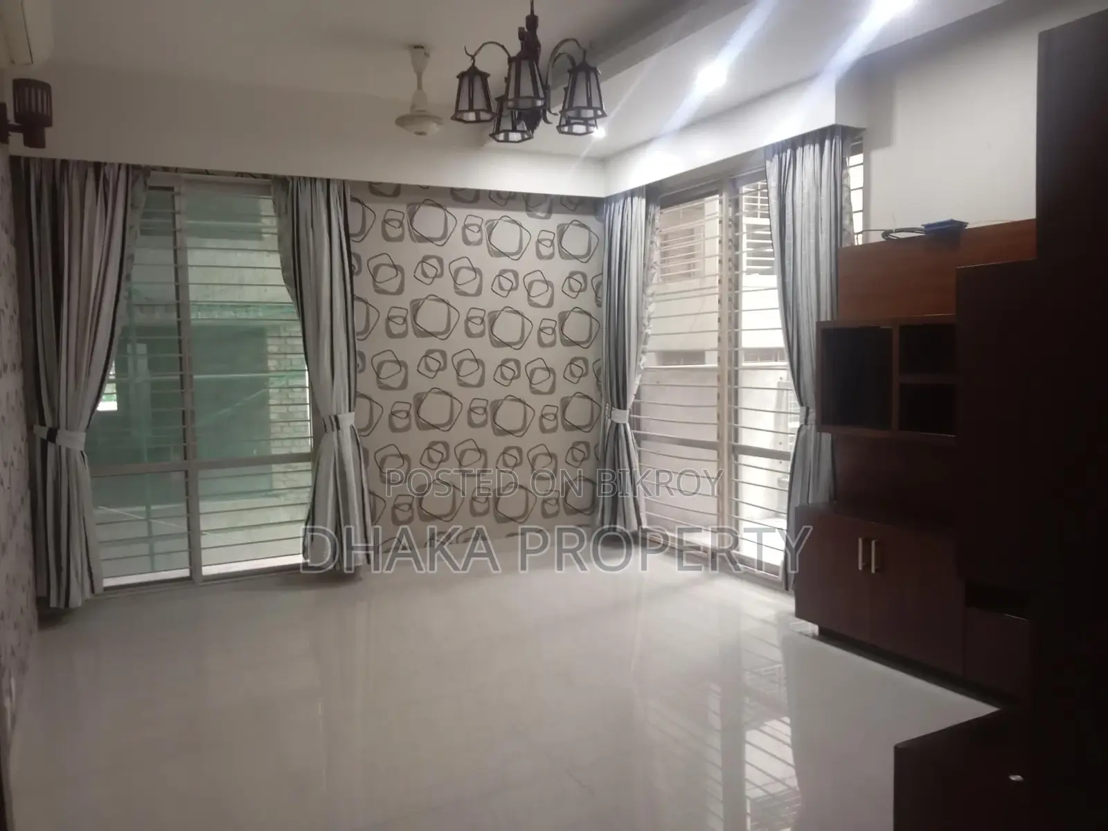 Semi Furnished 3-Bedrooms Nice Apartment Rent in Gulshan in Gulshan