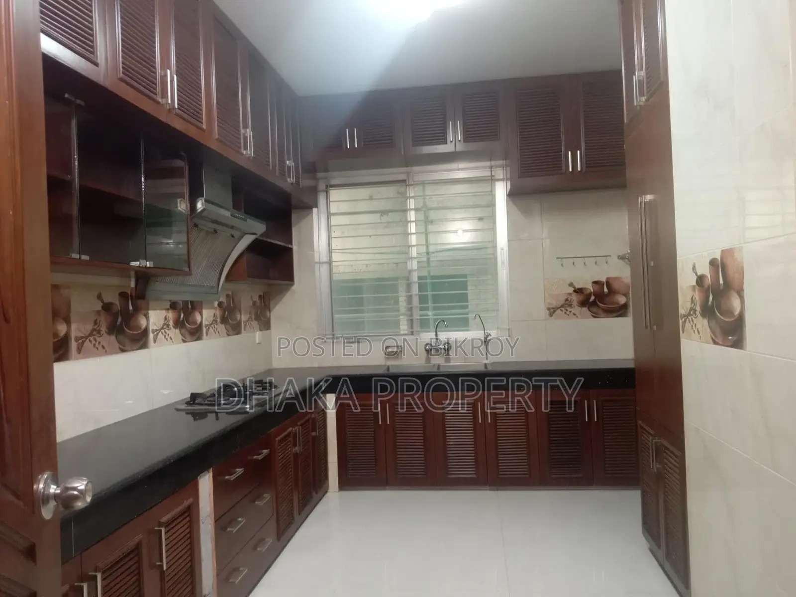 Semi Furnished 3-Bedrooms Nice Apartment Rent in Gulshan in Gulshan
