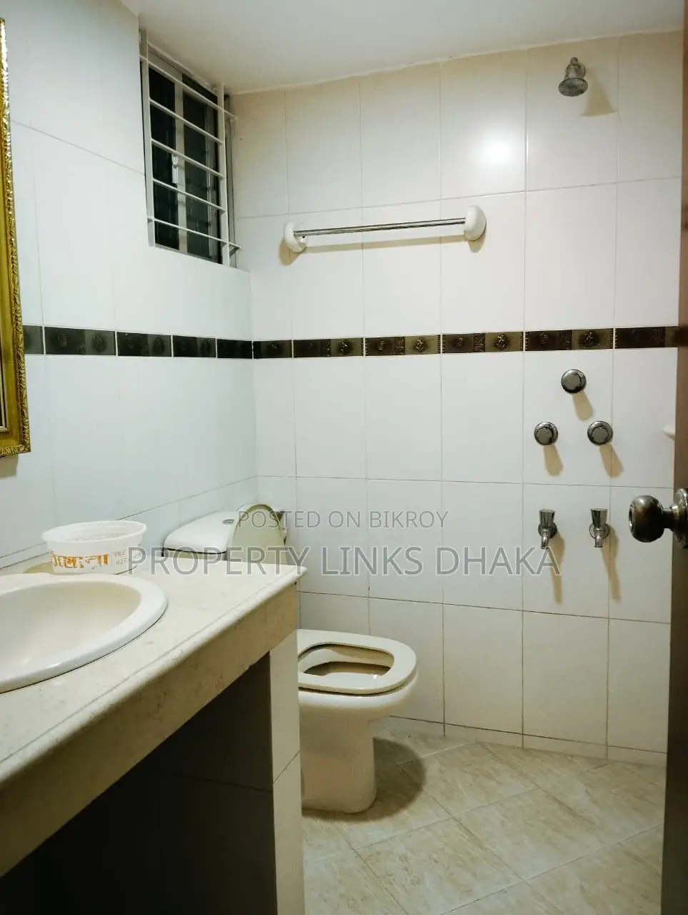 Semi Furnished Flat near Youth Club in Gulshan-2 in Gulshan