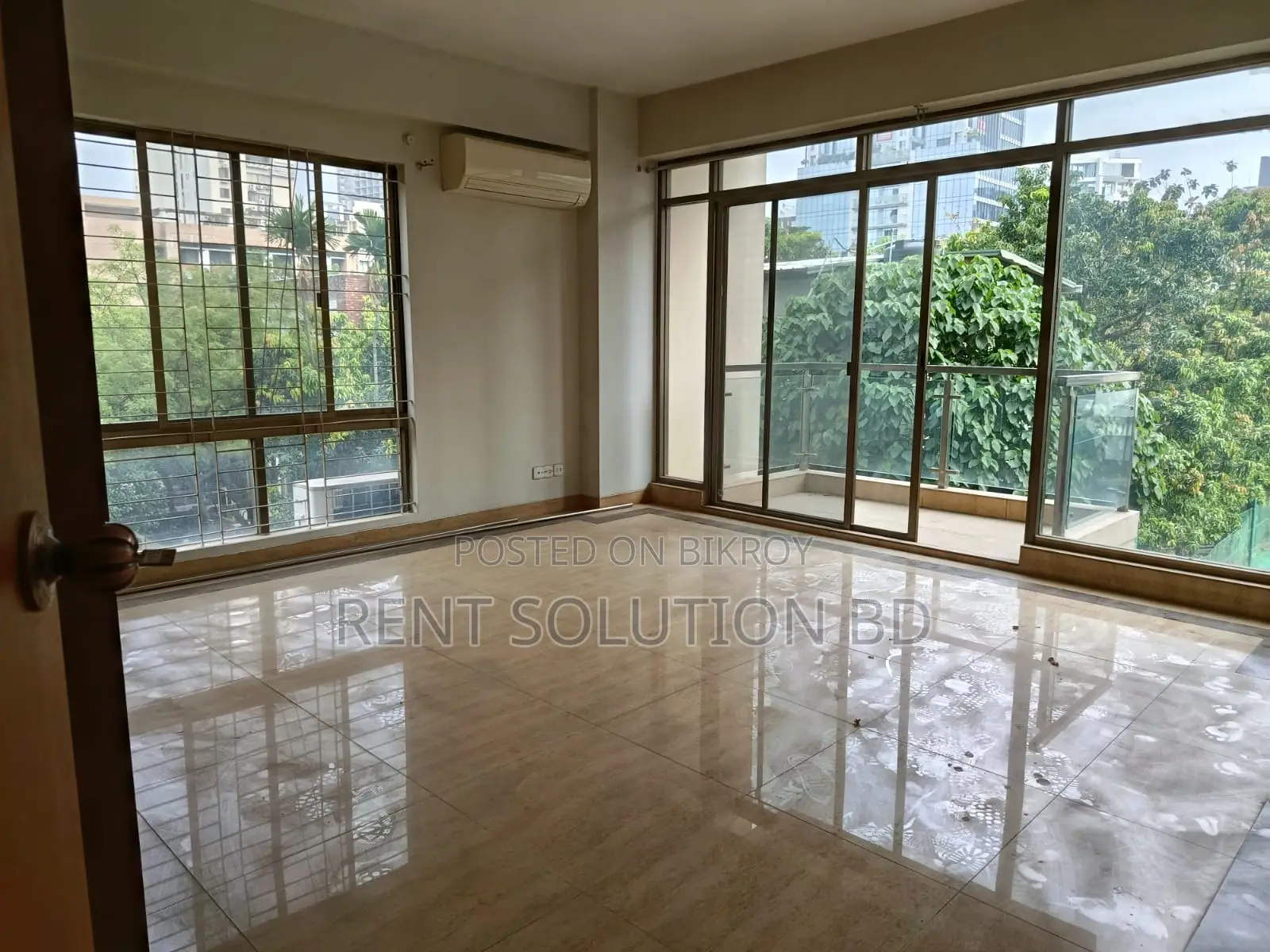 Classy 3400 Sq.Ft GYM POOL Apartment For Rent in Gulshan 2 Near GC in Gulshan