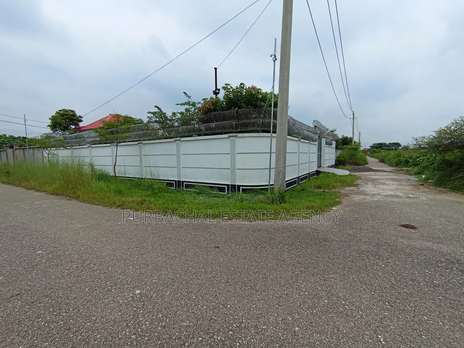 Near Lake, South-East Corner, 7.5 Katha Plot In Sec#23 in Purbachal