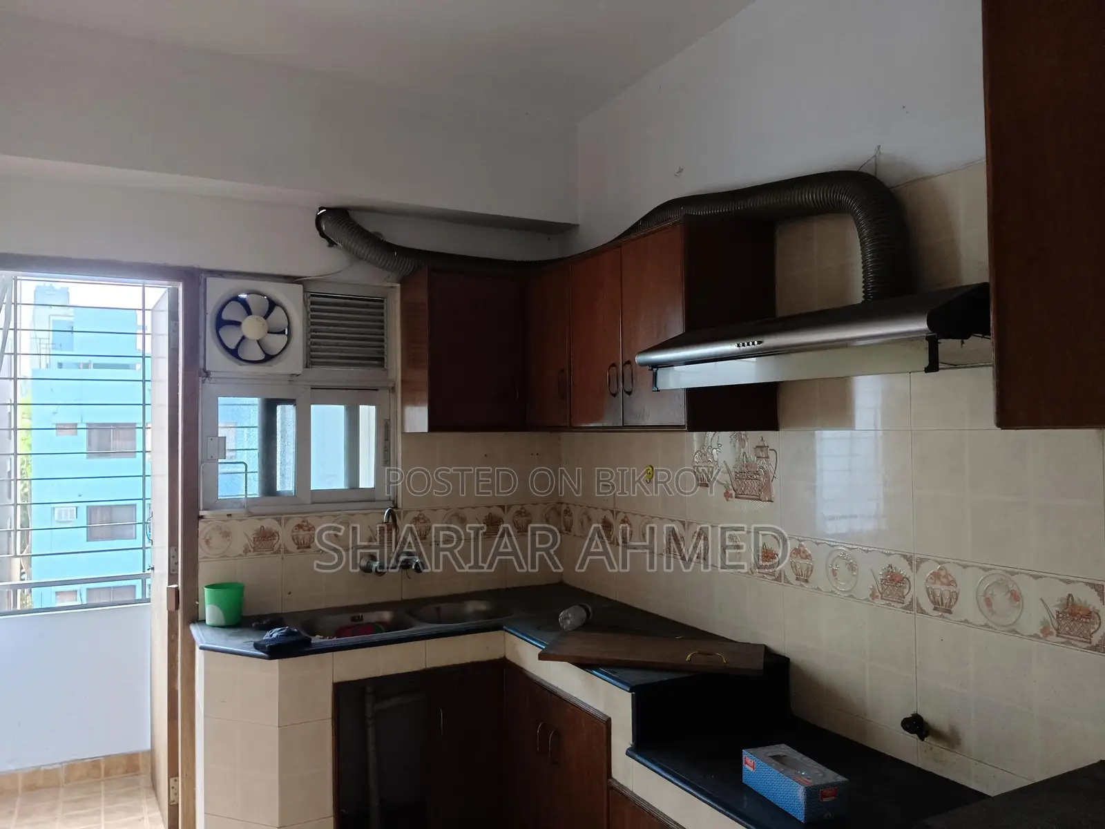 2700 Sqft 4 Bed Un-Furnished Apartment For Rent In Gulshan 1 in Gulshan