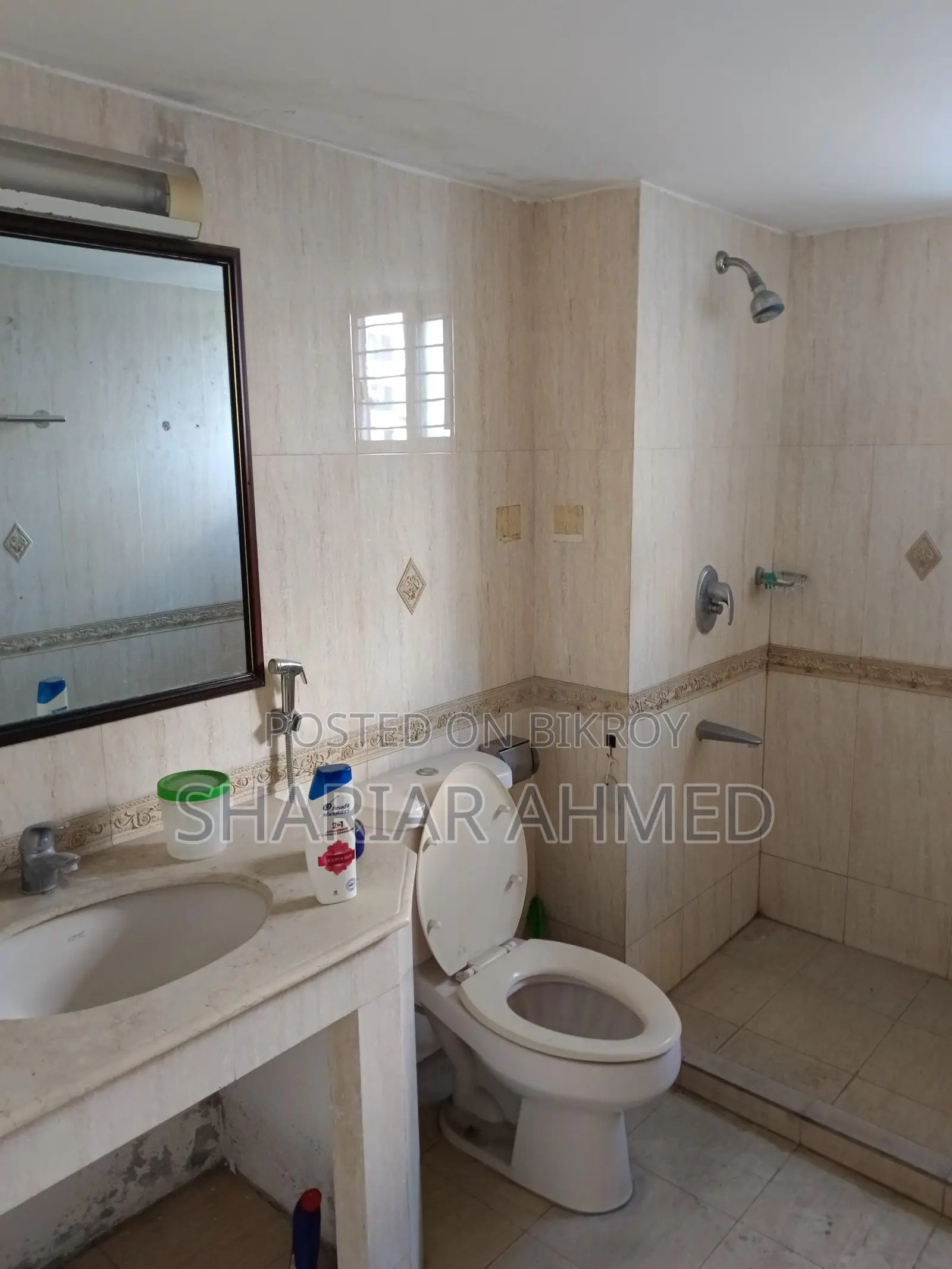 2700 Sqft 4 Bed Un-Furnished Apartment For Rent In Gulshan 1 in Gulshan