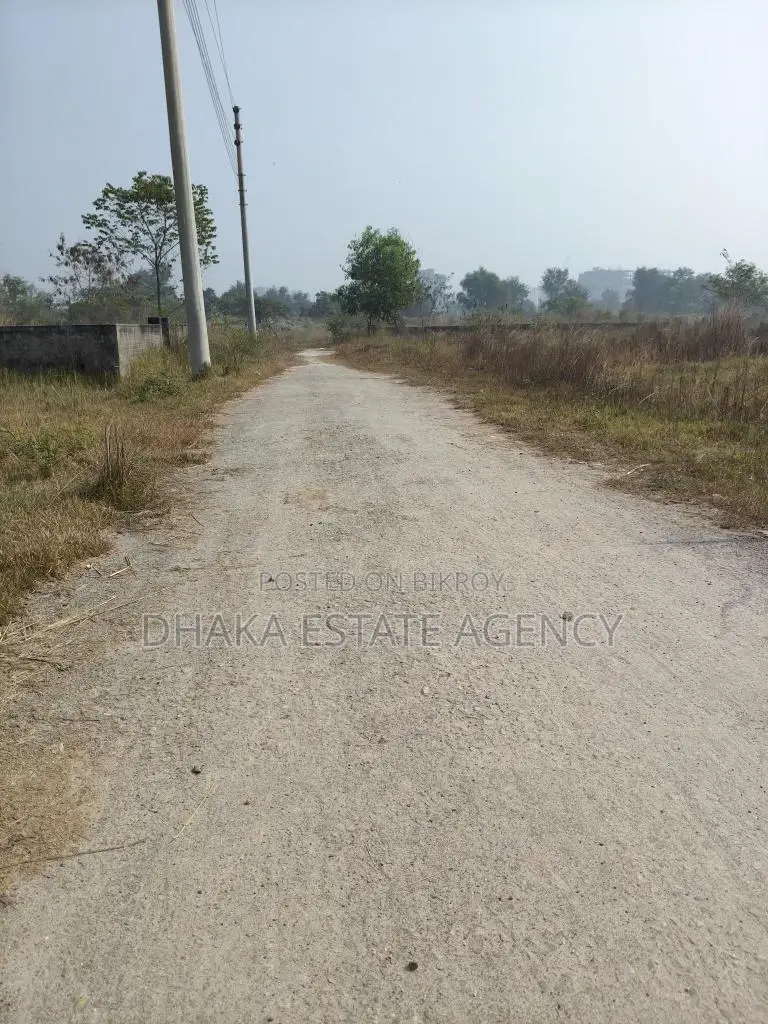 Uttara 3rd Phase Sector -16/D Field Facing 5 Katha Plot Sale in Uttara