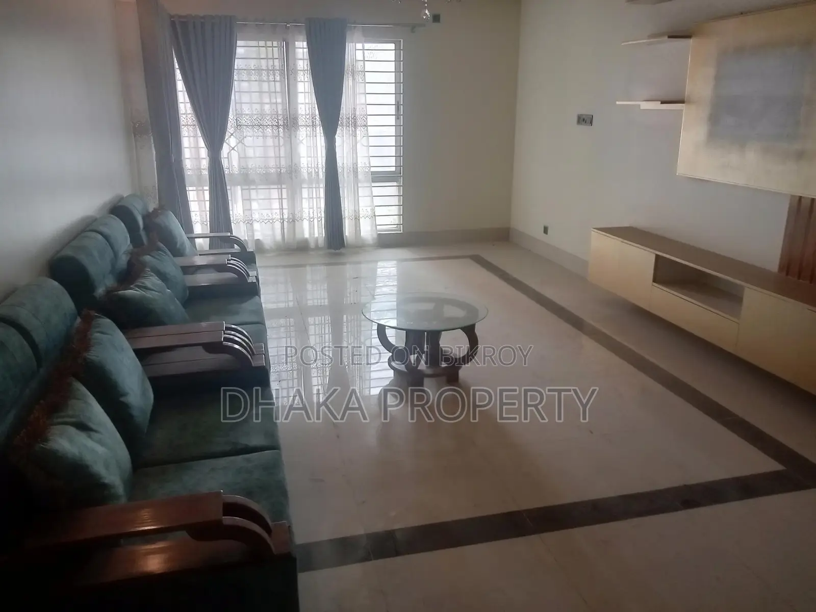 Newly Fully Furnished 4 Bedrooms Flat Rent in Baridhara in Baridhara