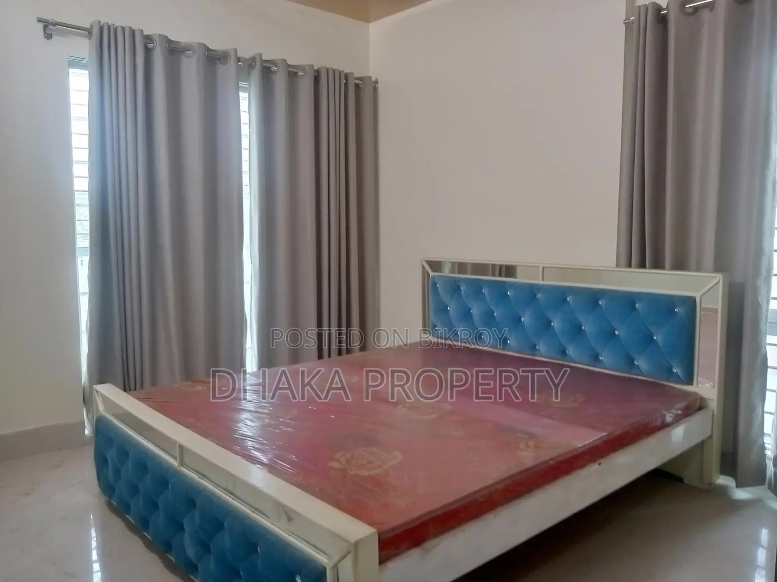 Newly Fully Furnished 4 Bedrooms Flat Rent in Baridhara in Baridhara
