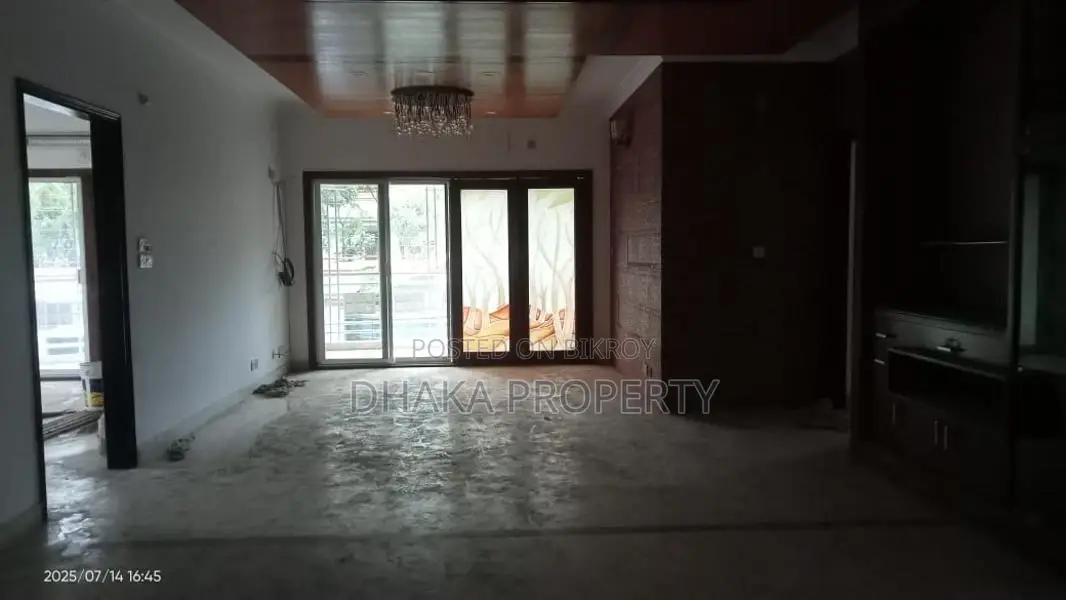 3700-Sqft 4-Bedrooms 2.Car Parking Nice Flat Rent in Gulshan in Gulshan