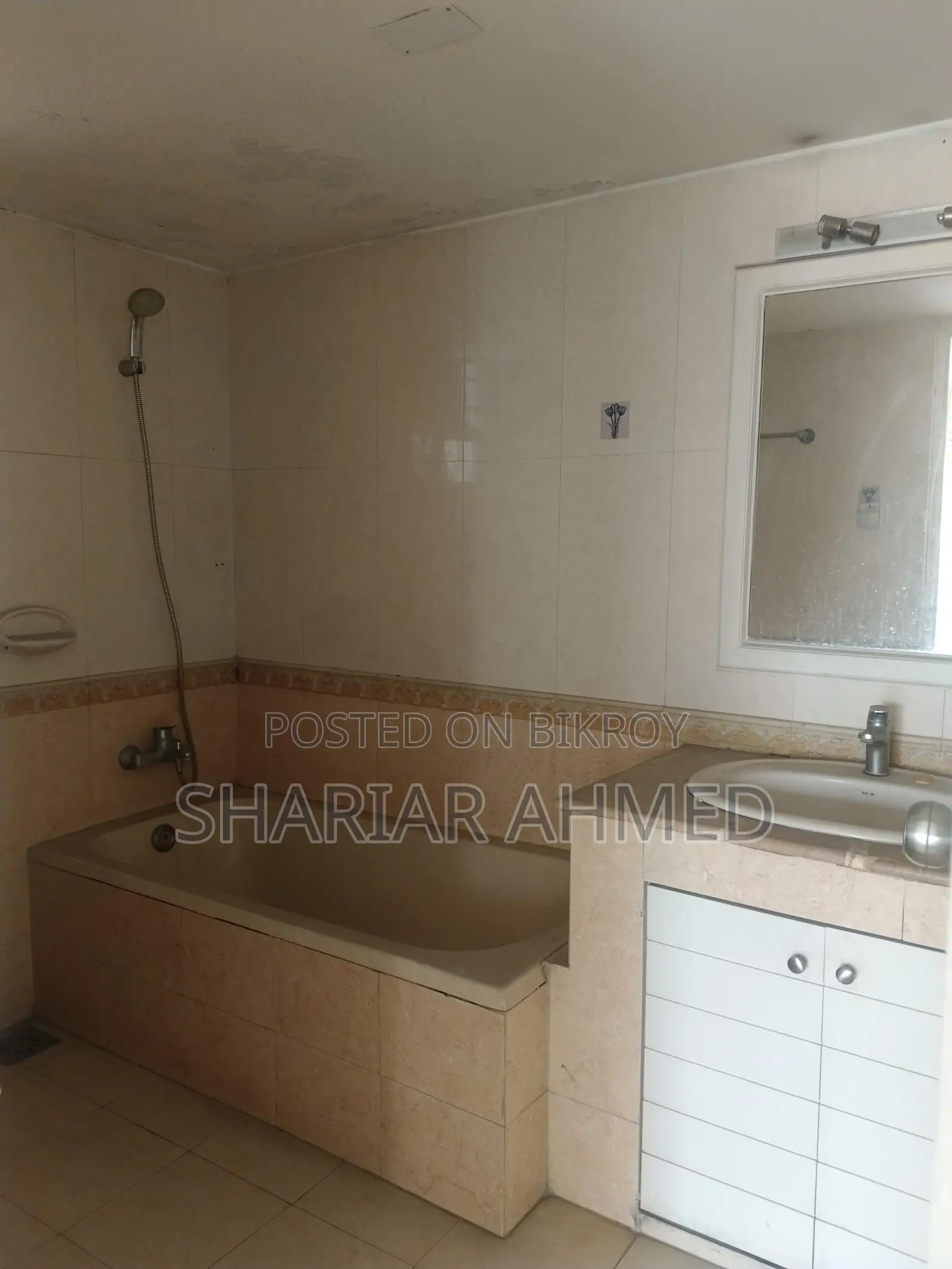 2350 Sqft Un-furnished Flat For Rent In Gulshan 1 in Gulshan
