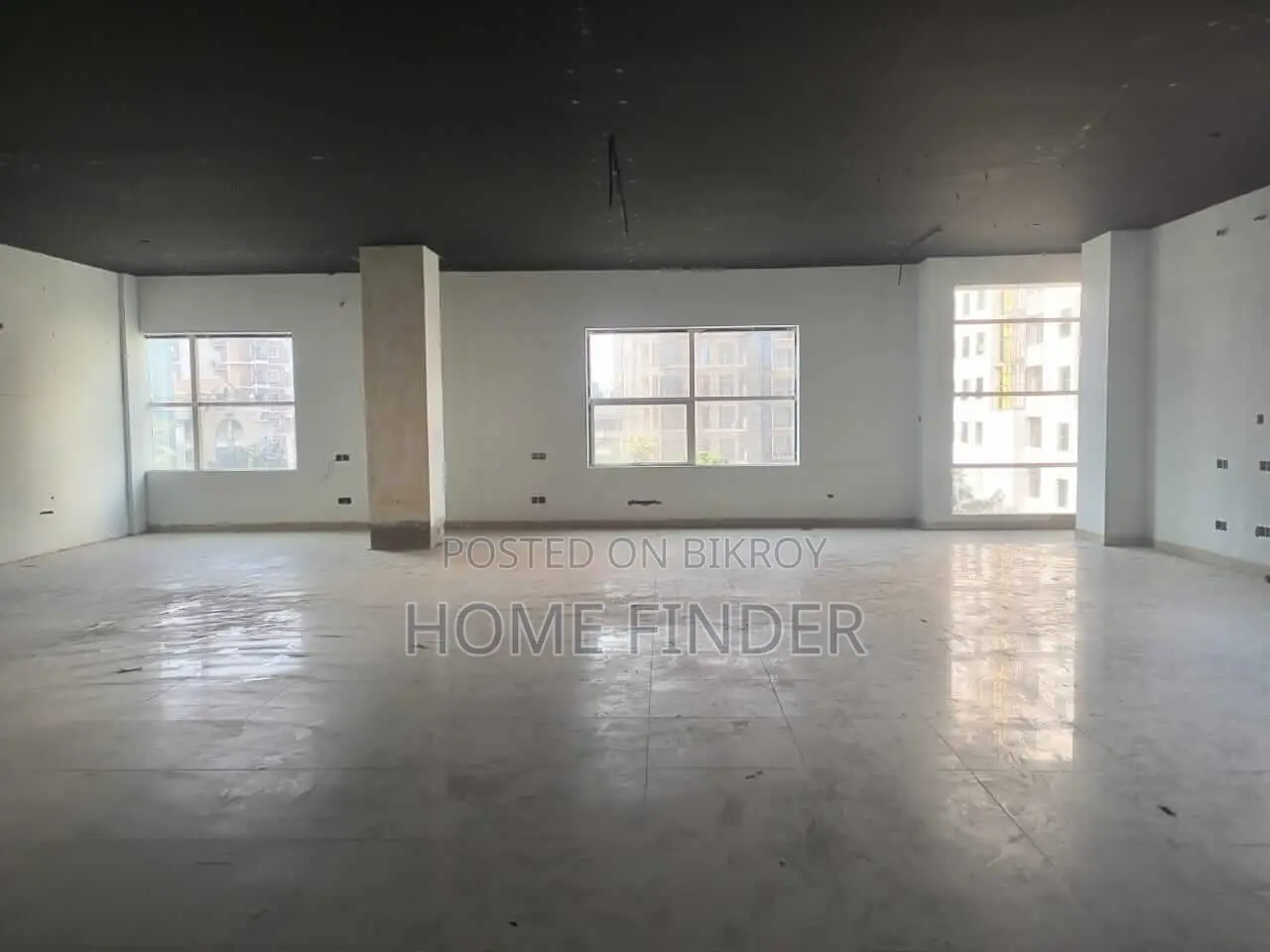 5200 SQFT COMMERCIAL FLOOR FOR RENT ON GULSHAN AVENUE in Gulshan