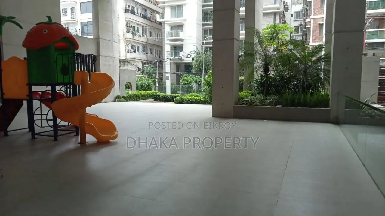 1865sqFt.3Bedroom Excellent Flat Rent at Gulshan in Gulshan