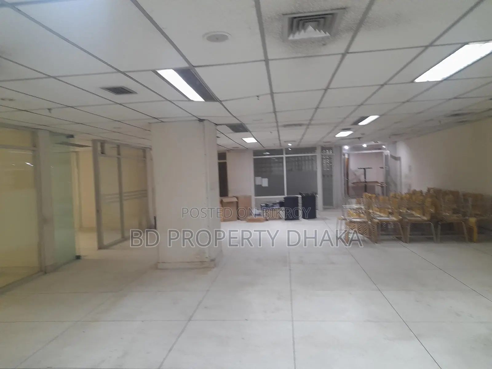6100 Sqft Semi-furnished Open Commercial Space for Rent in Banani in Banani