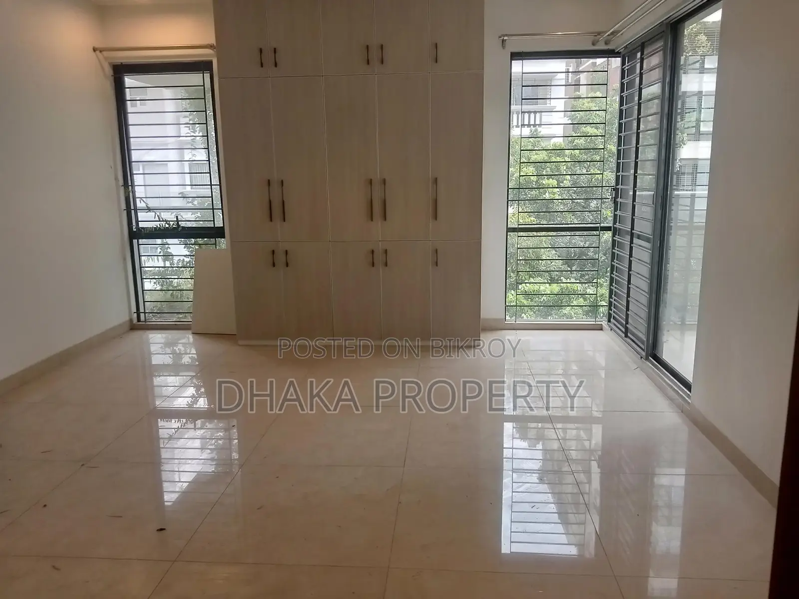 Semi-Furnished Luxurious Apartment Rent in Banani in Banani