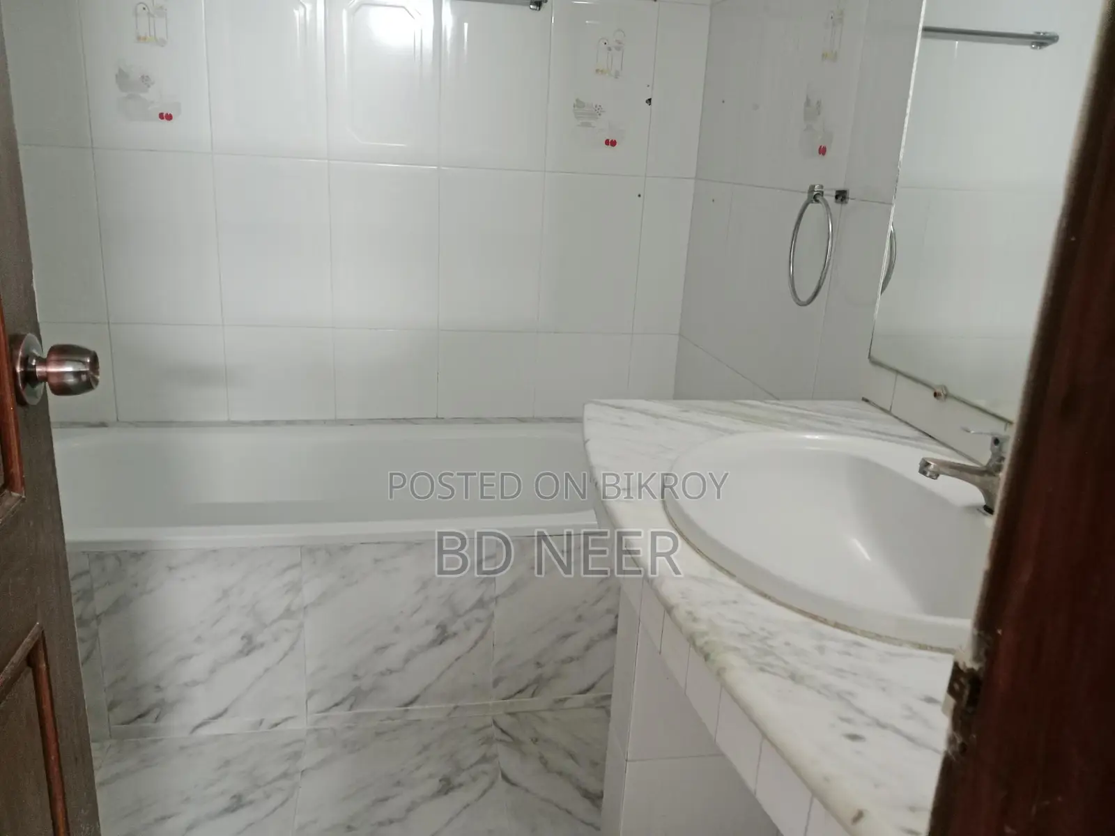 very nice looking 3 Bed room apt rent in Gulshan in Gulshan
