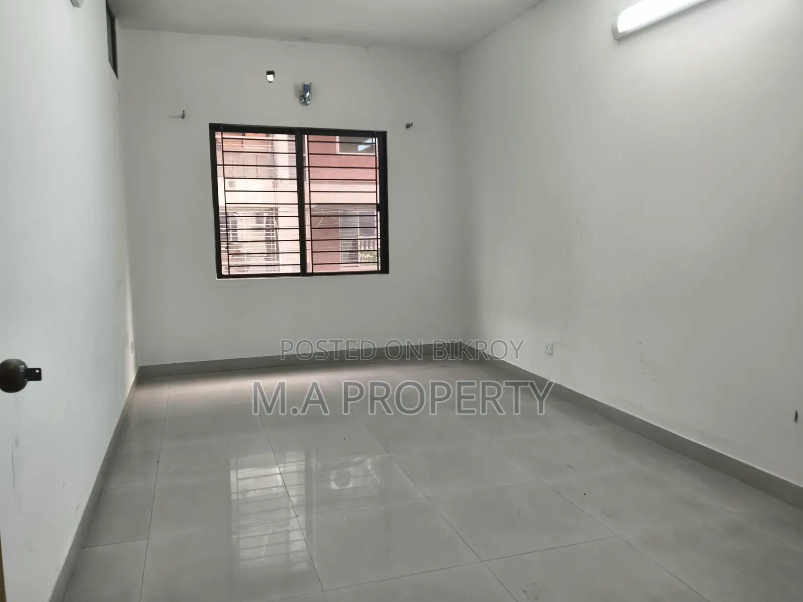 Gulshan-1 finished 3-Bed Apartment Rent in Gulshan