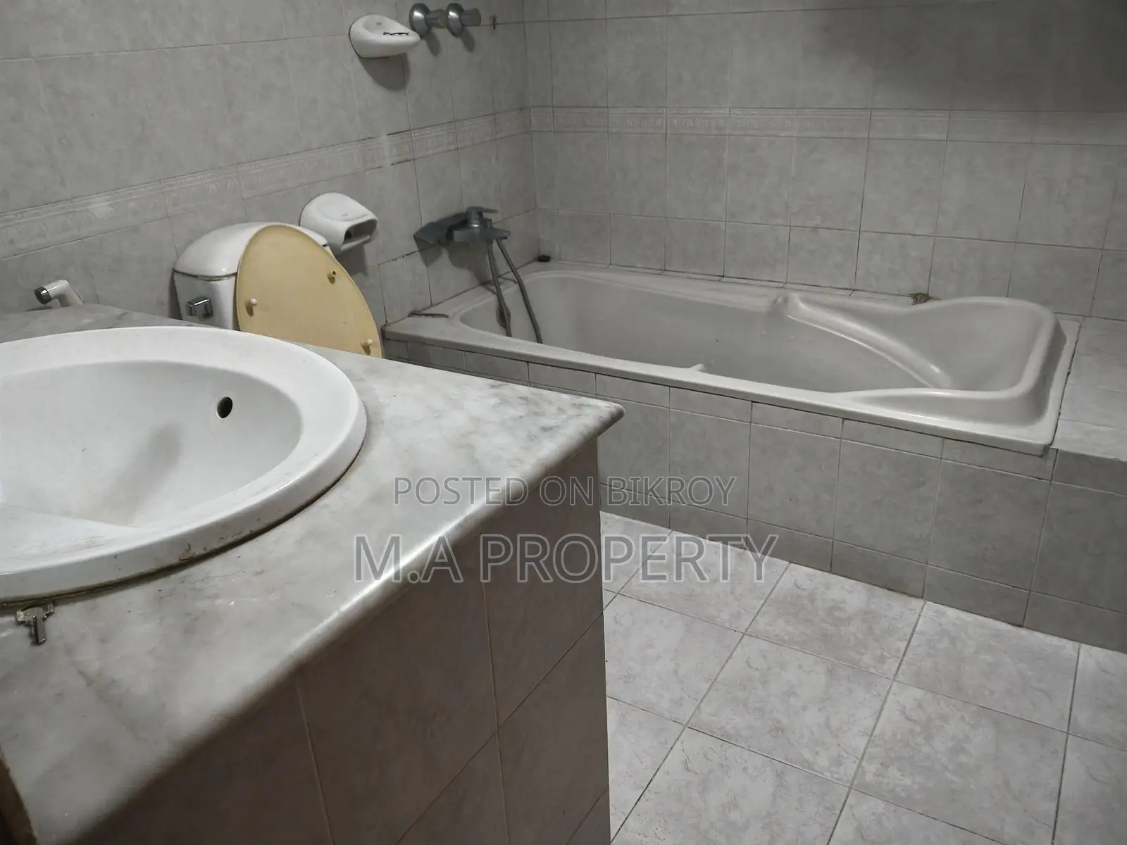 Gulshan-1 finished 3-Bed Apartment Rent in Gulshan