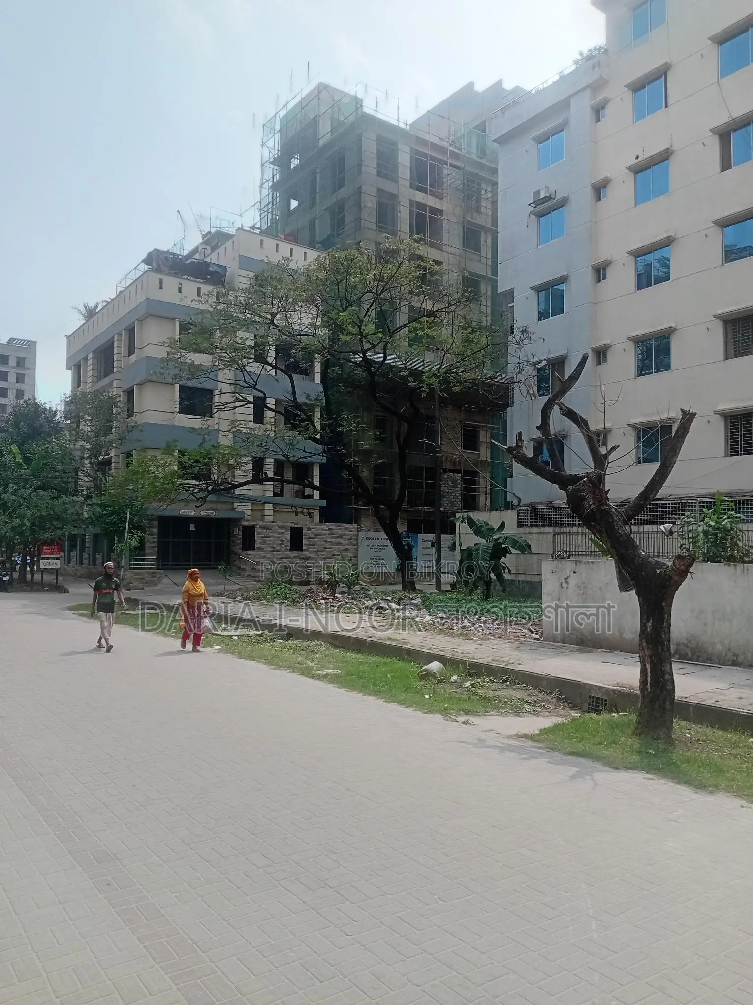 Four houses on a 7-story plan on 3 kathas with Duplex facilities in Bashundhara Block G in Basundhara
