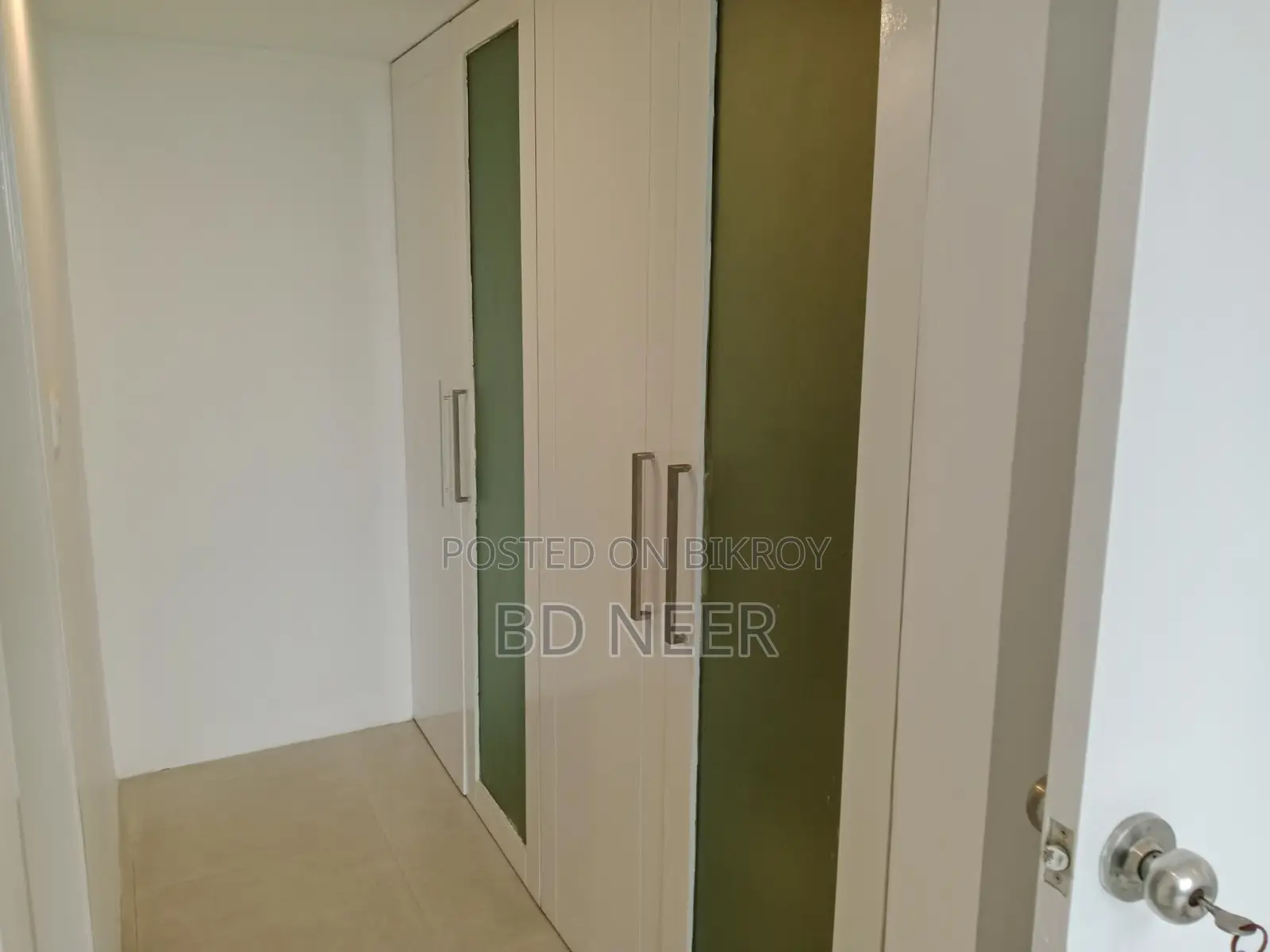 lake view 4 Bed room apt rent in Gulshan 2 North side in Gulshan