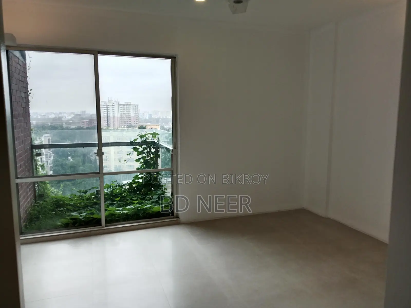 lake view 4 Bed room apt rent in Gulshan 2 North side in Gulshan
