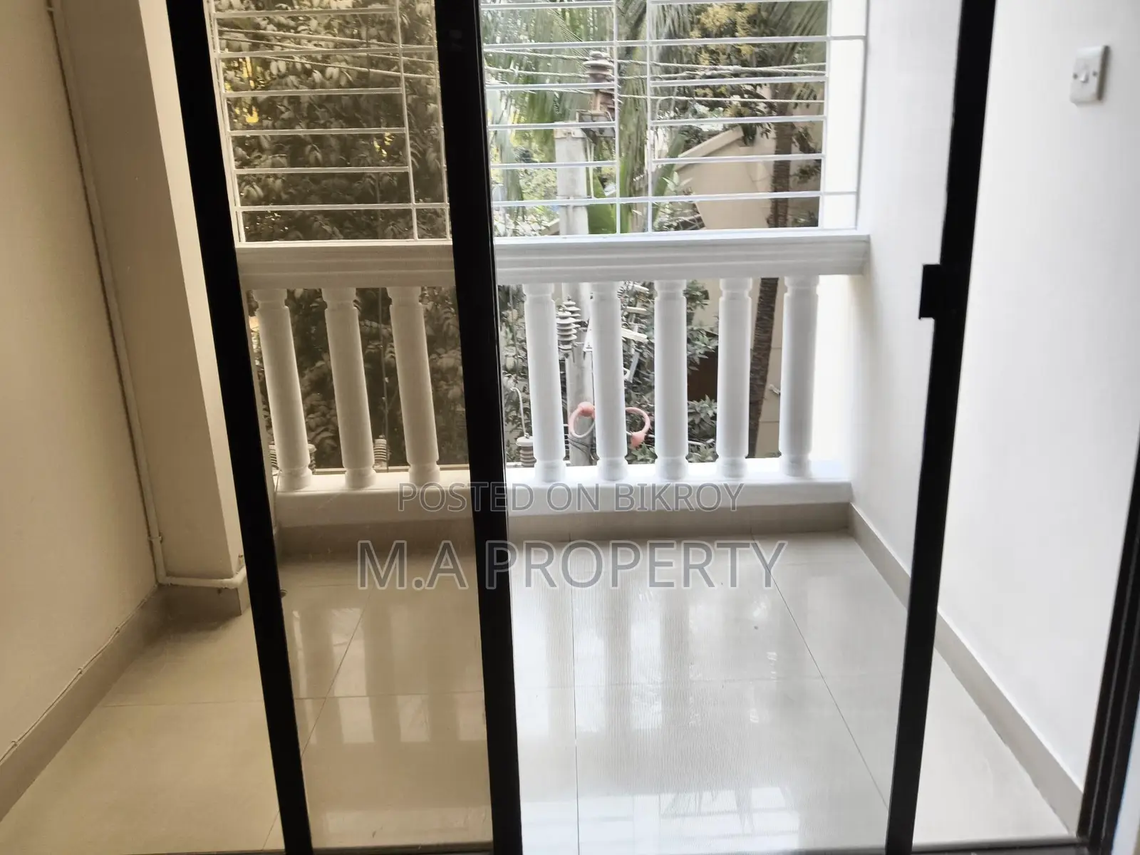 4-Bed Apt Rent in Gulshan Medal 3500sft 2-Carpark in Gulshan