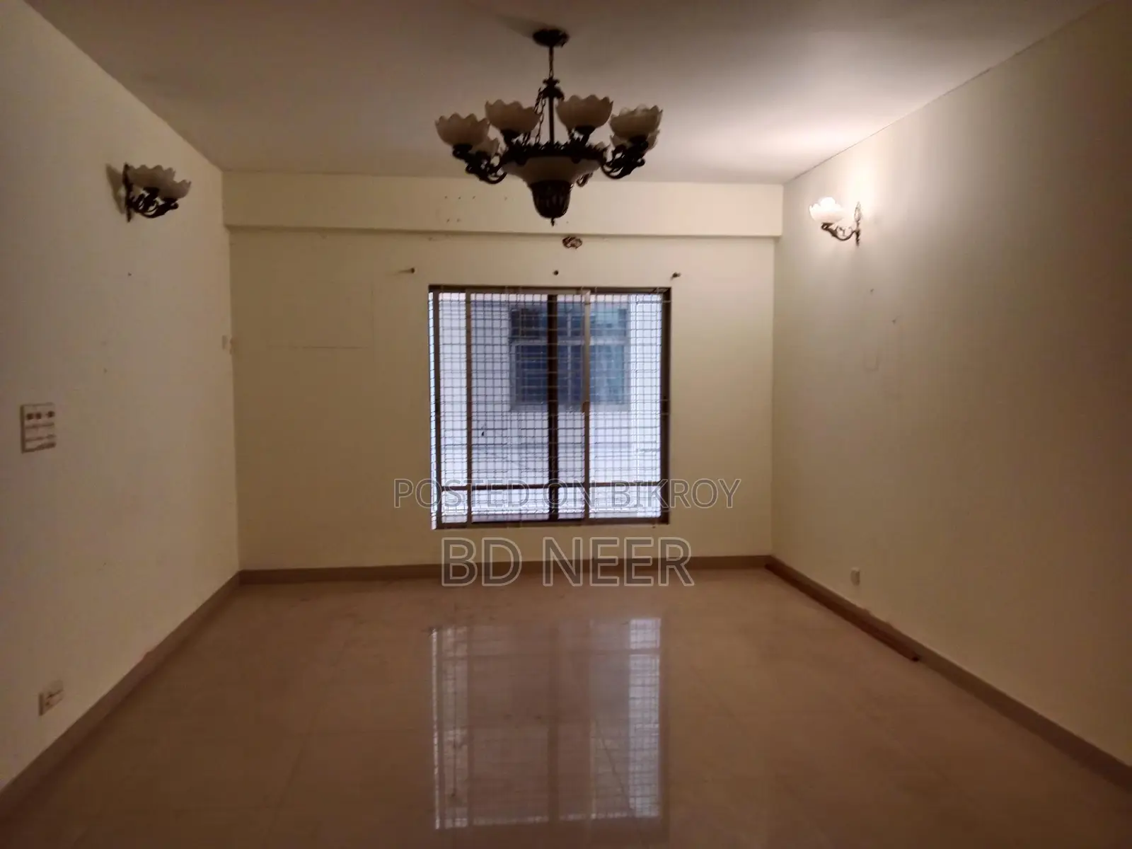 nice looking unfurnish 3 Bed room apt rent in banani North in Banani